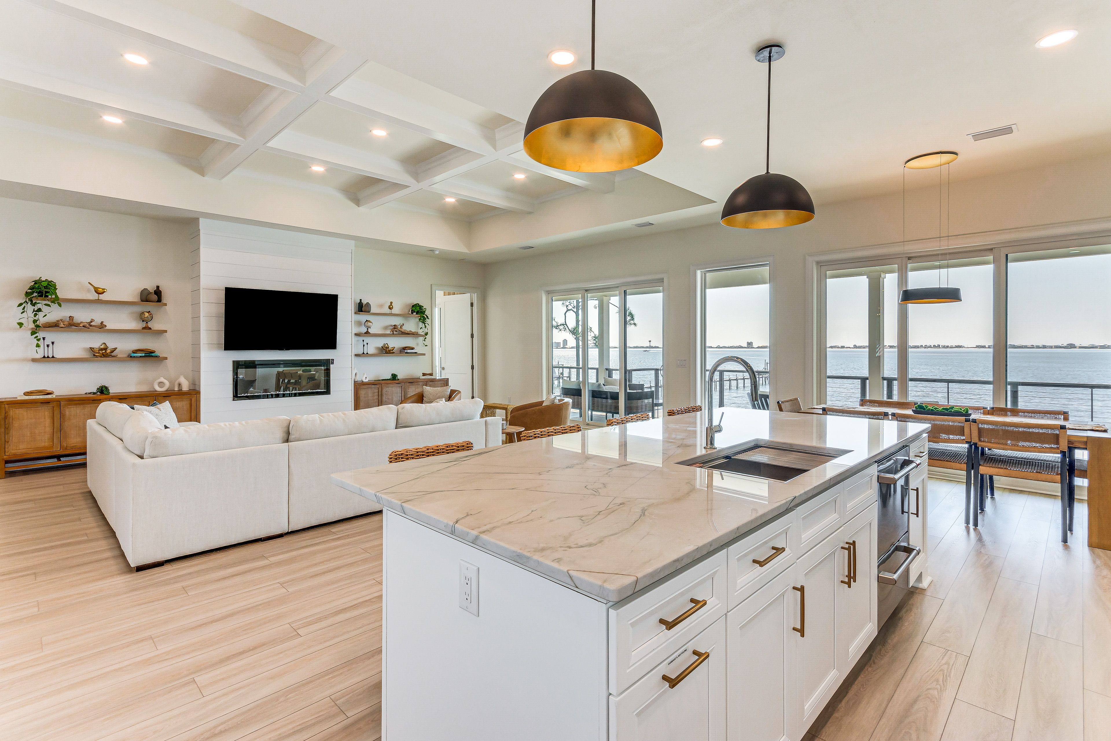 Interior | Central Heating & A/C | In-Unit Laundry