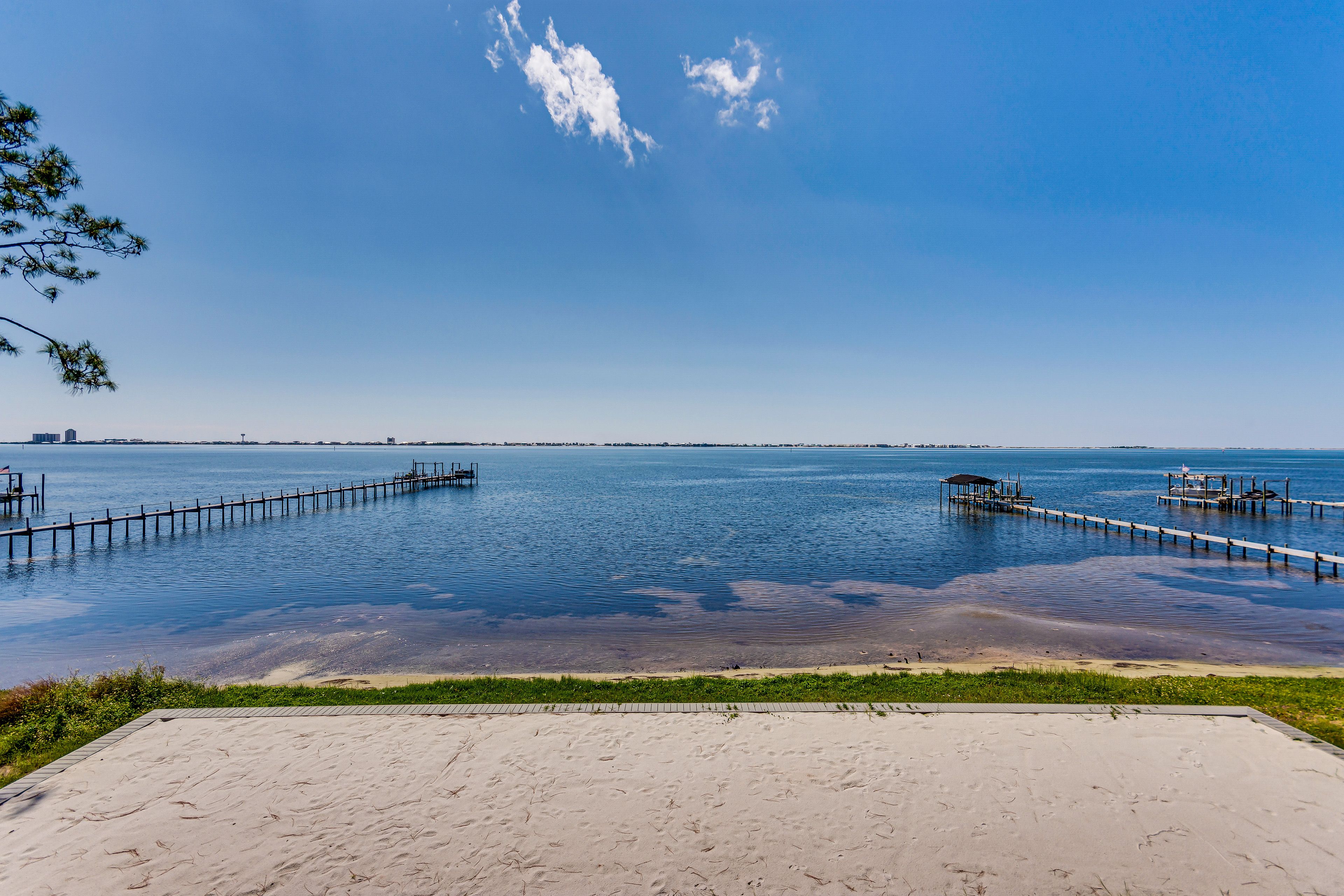 Private Beach | Bay View | Self Check-In