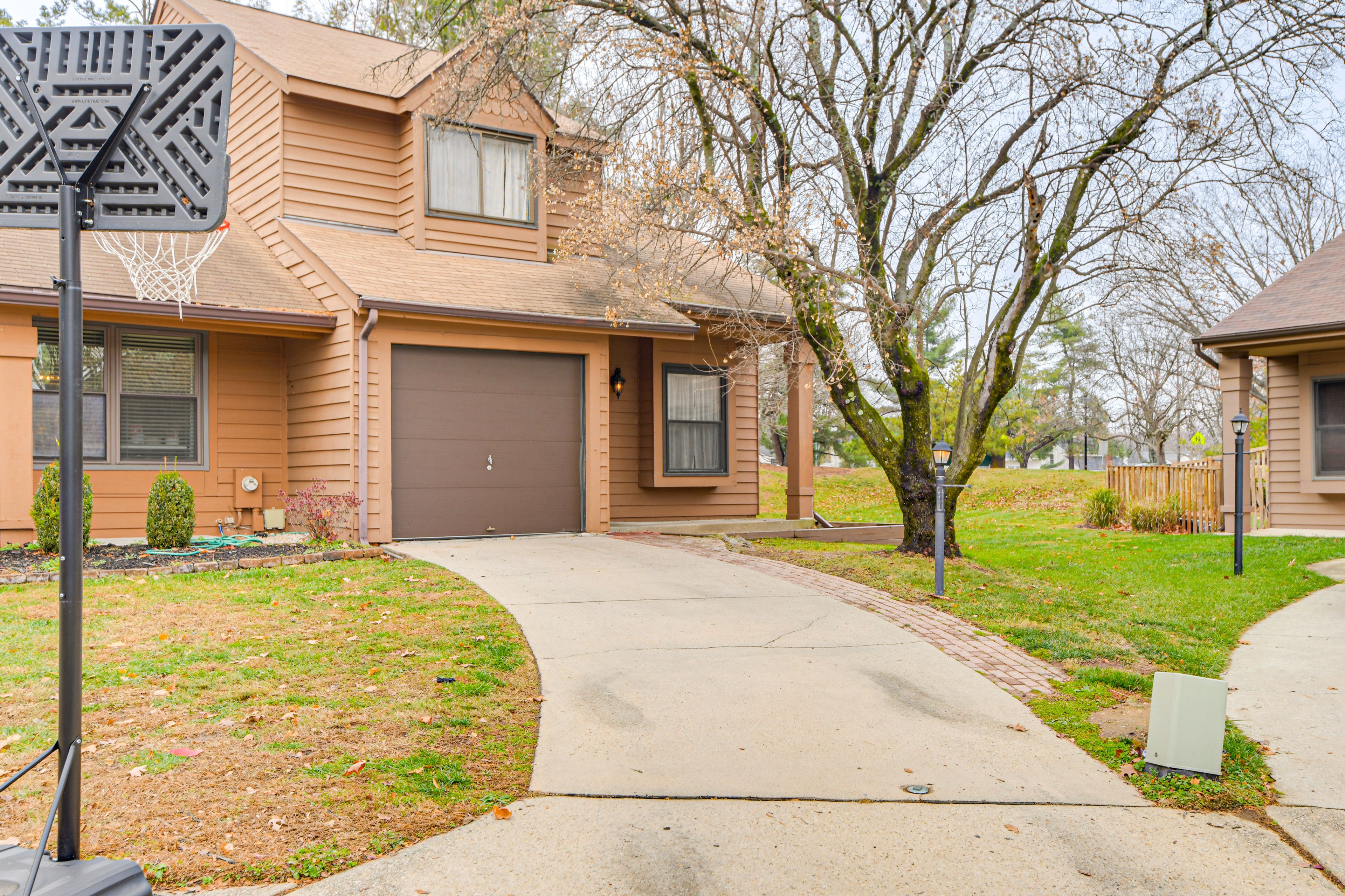 Parking | Driveway (1 Vehicle) | Free Street Parking Nearby