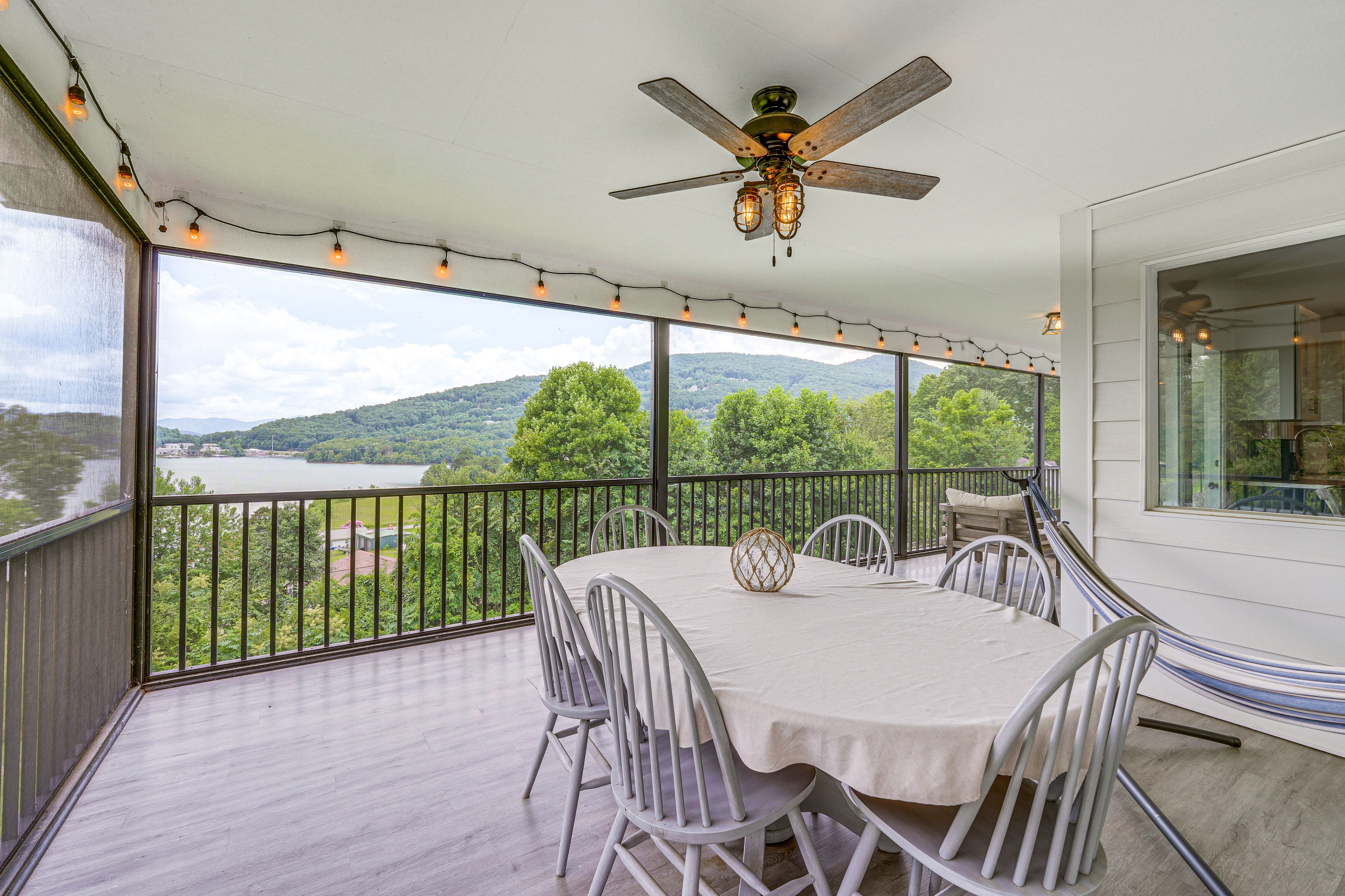 Screened Porch | Lake & Mountain Views