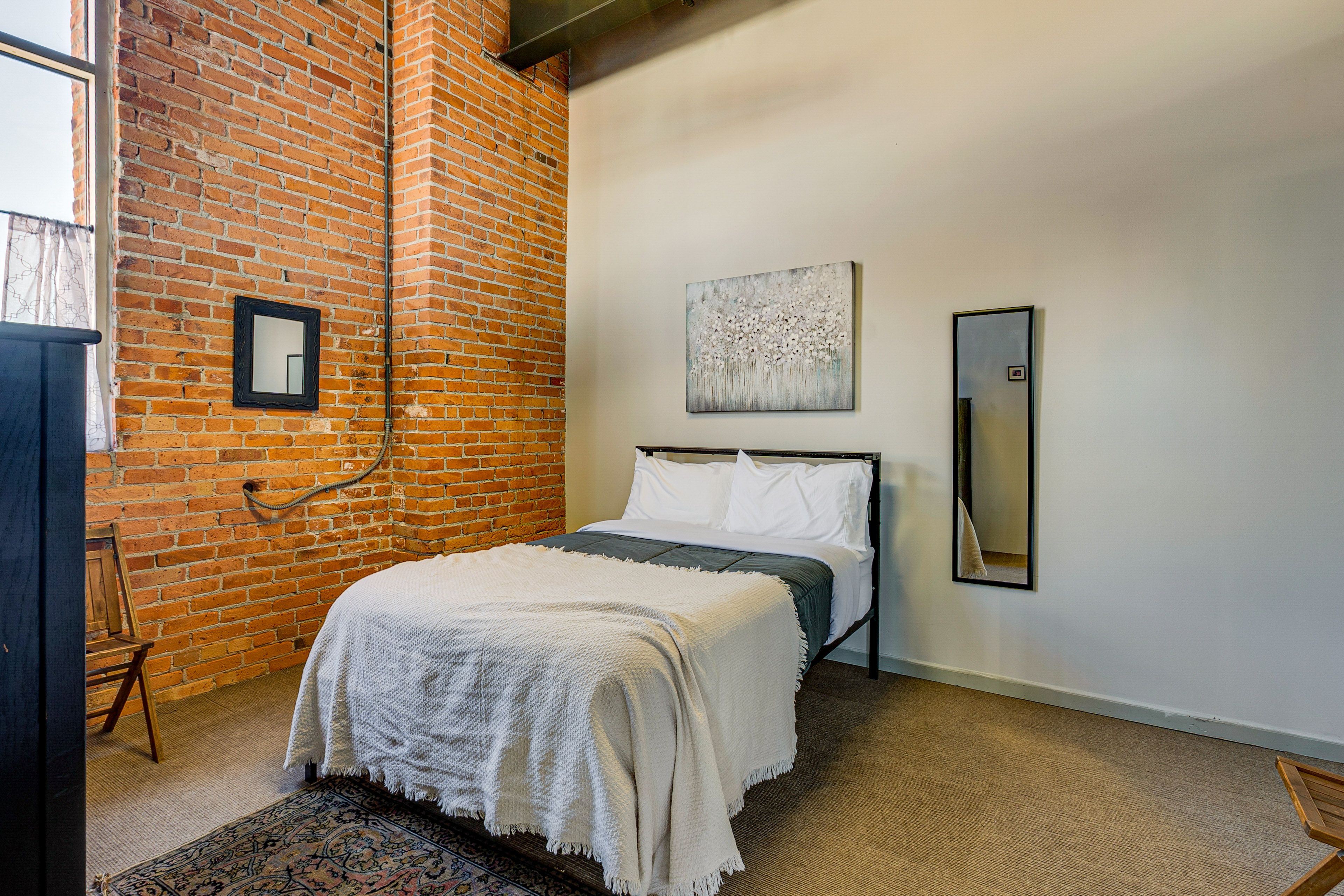 Bedroom 1 | 1st Floor | Full Bed | Smart TV