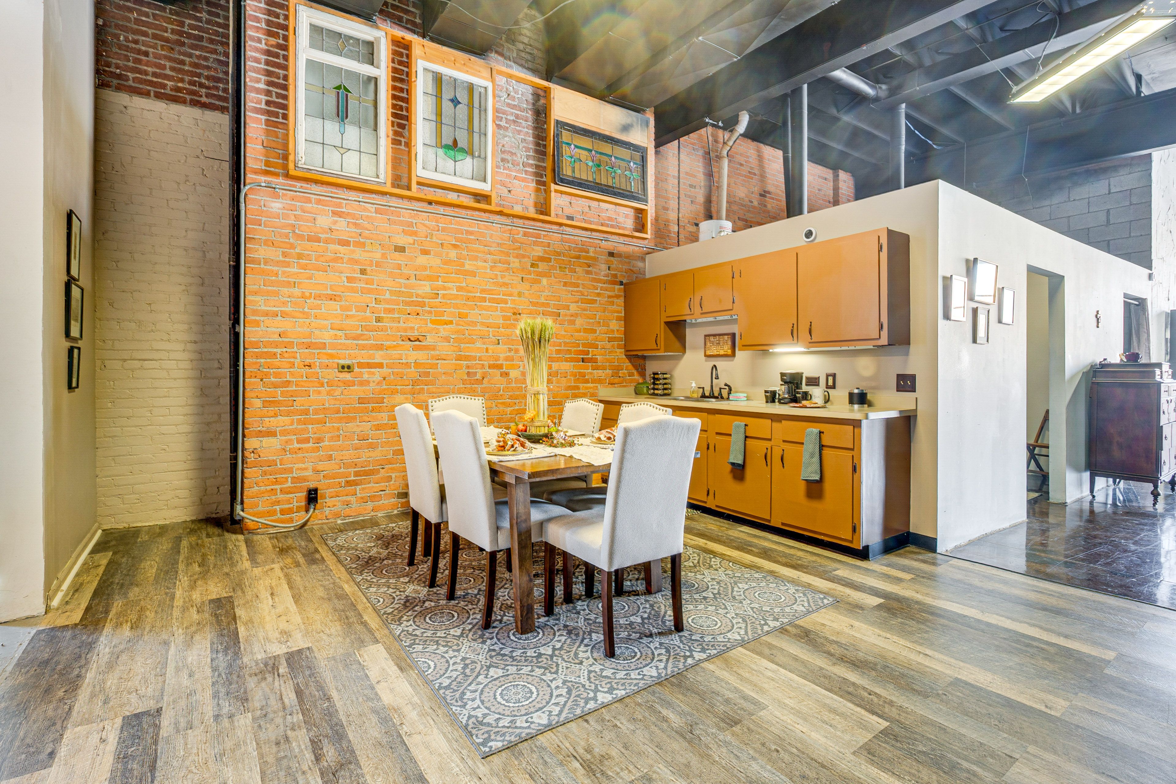 Dining Area | 1st Floor | Dishware/Flatware