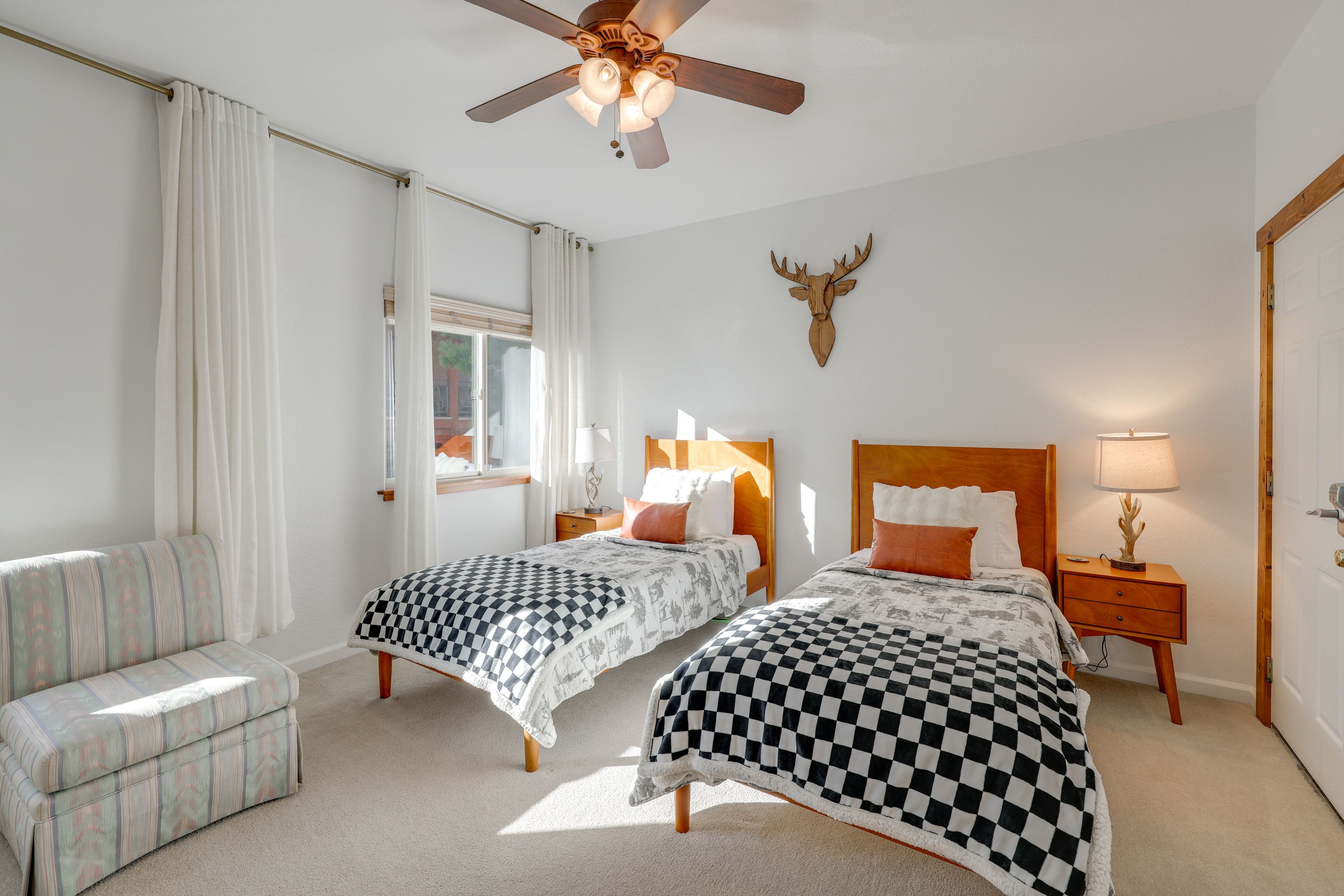 Bedroom 3 | 2 Twin Beds | 2nd Floor