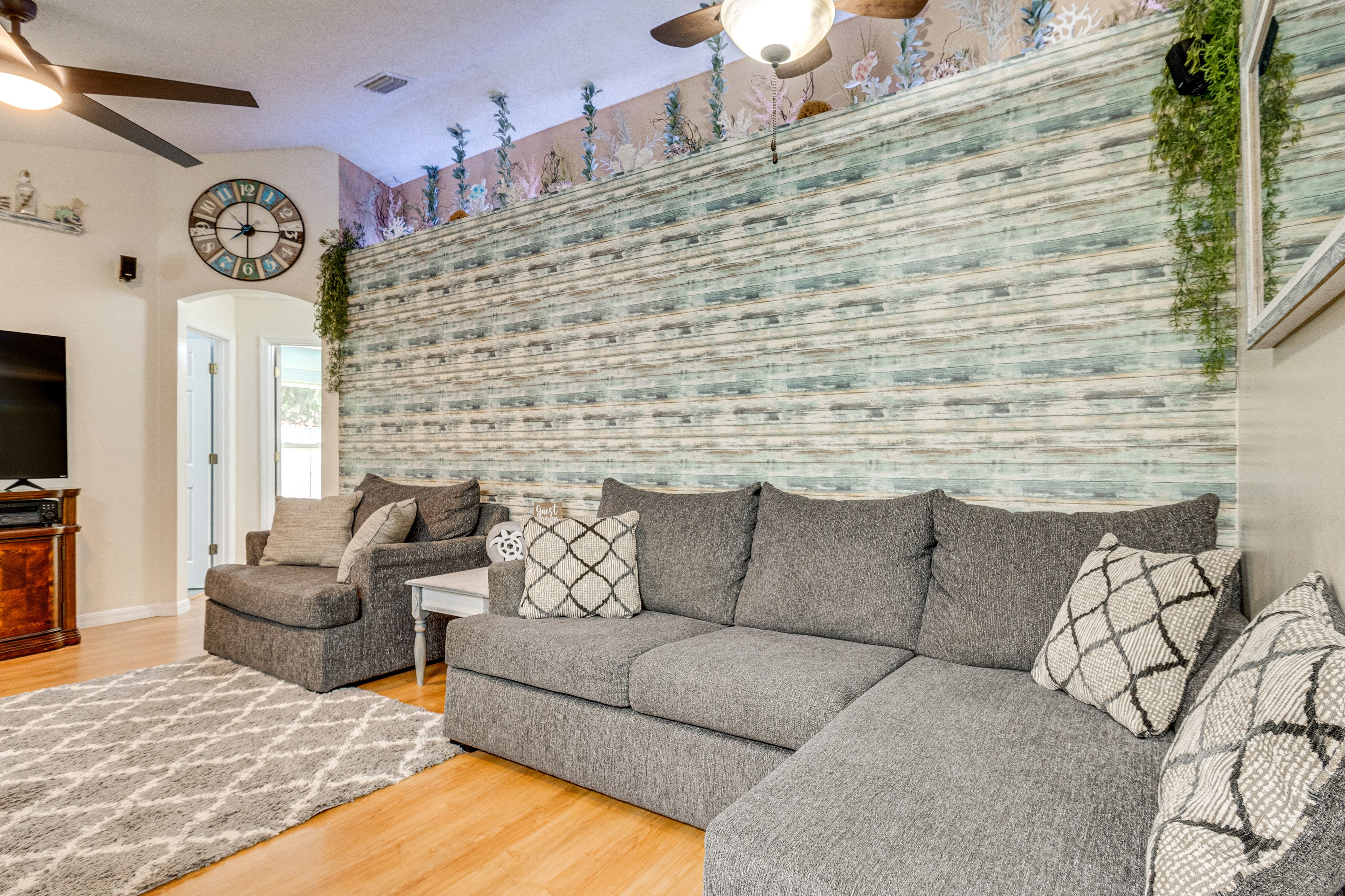 Living Room | Queen Sleeper Sofa | Smart TV