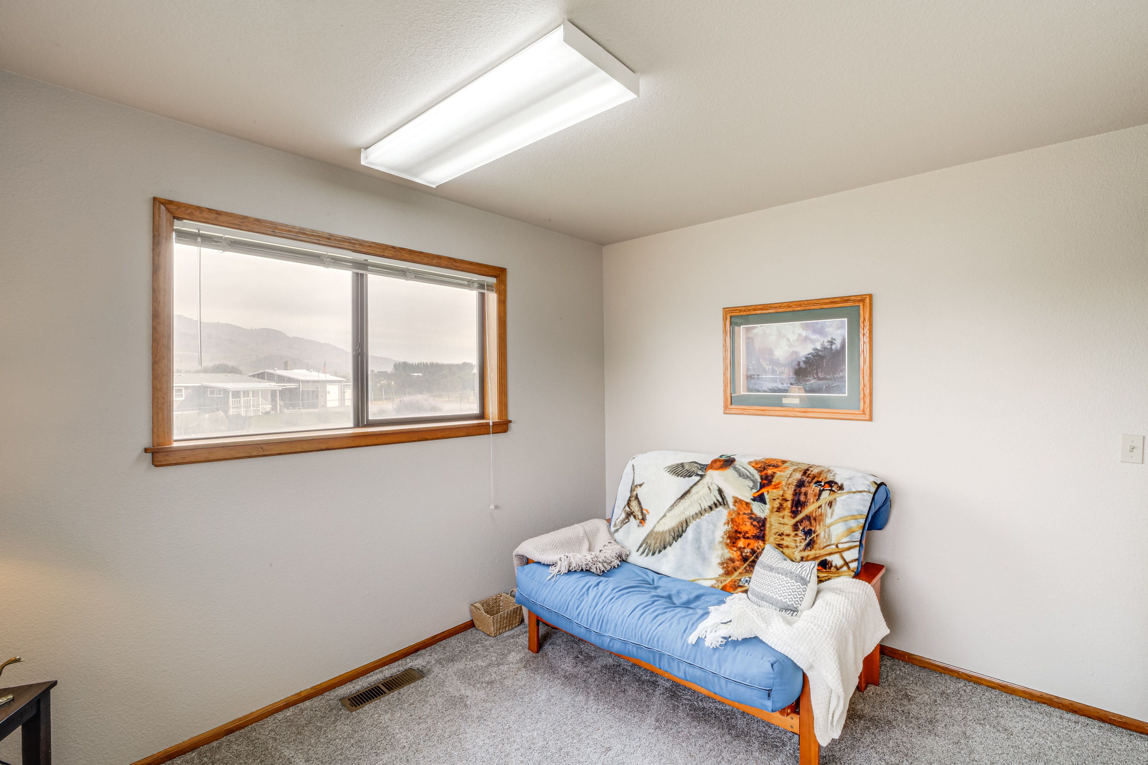 Bedroom 2 | Full Futon | Main Floor