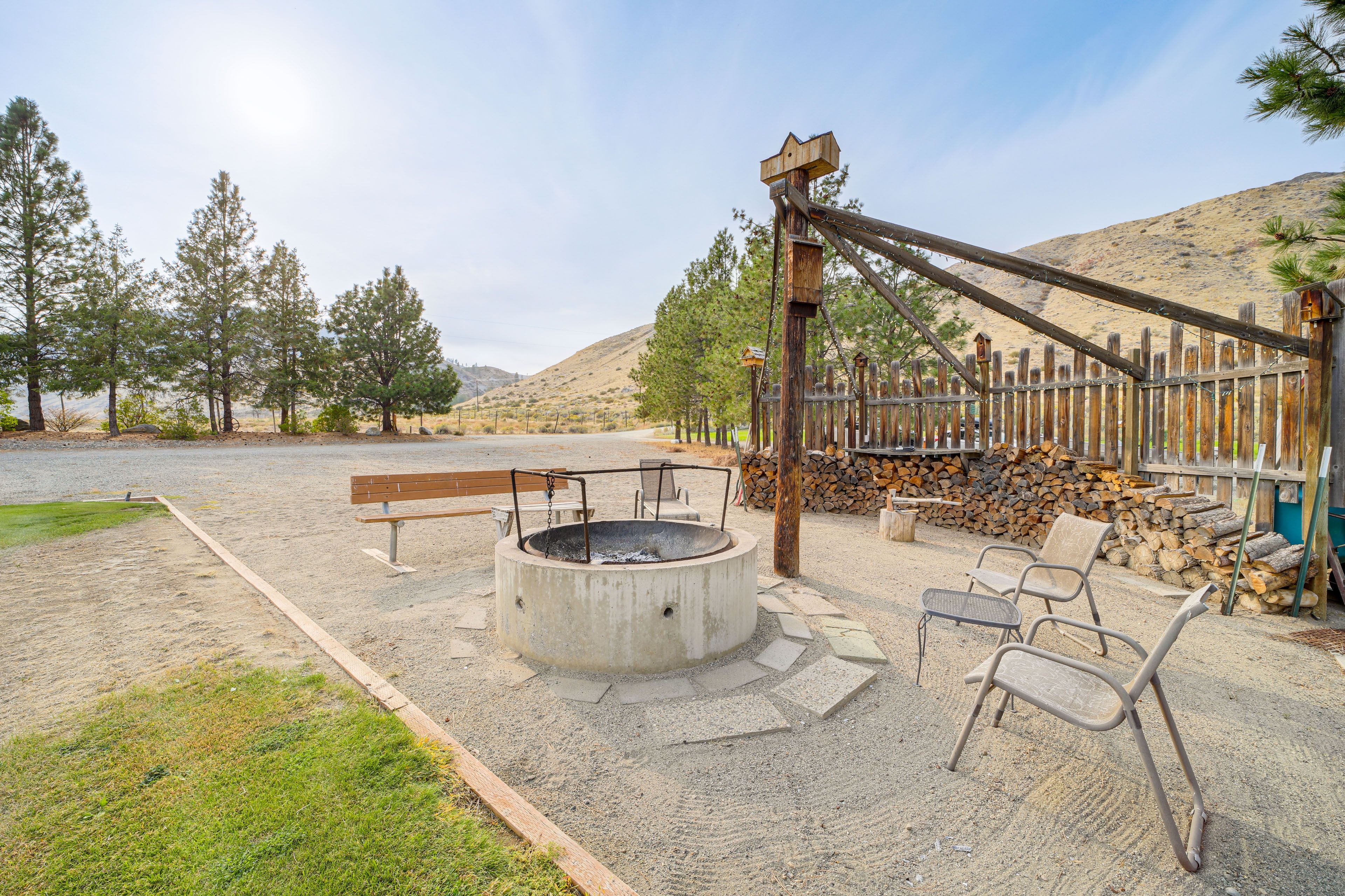 Exterior | Fire Pit