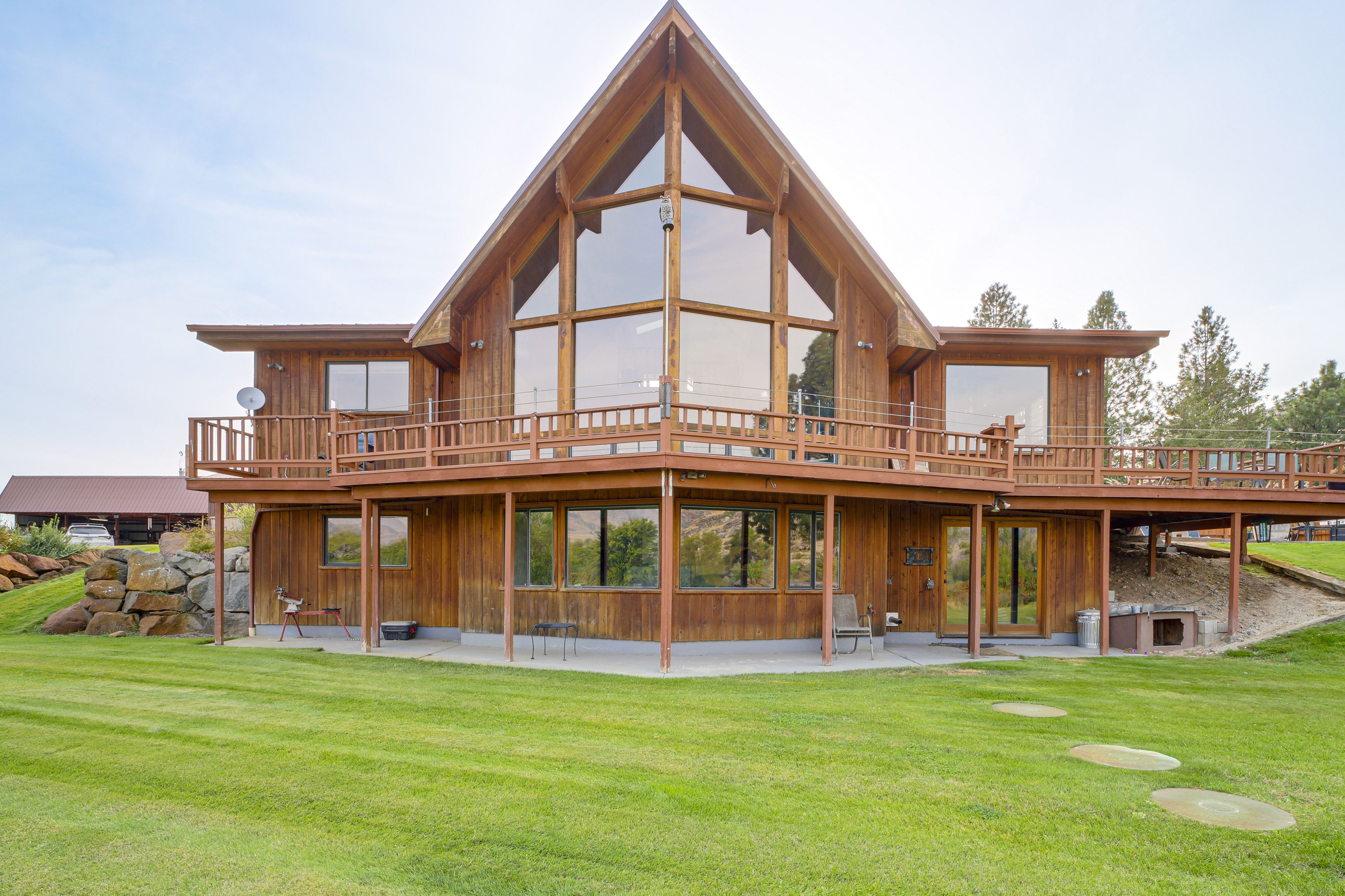 Exterior | Private Yard