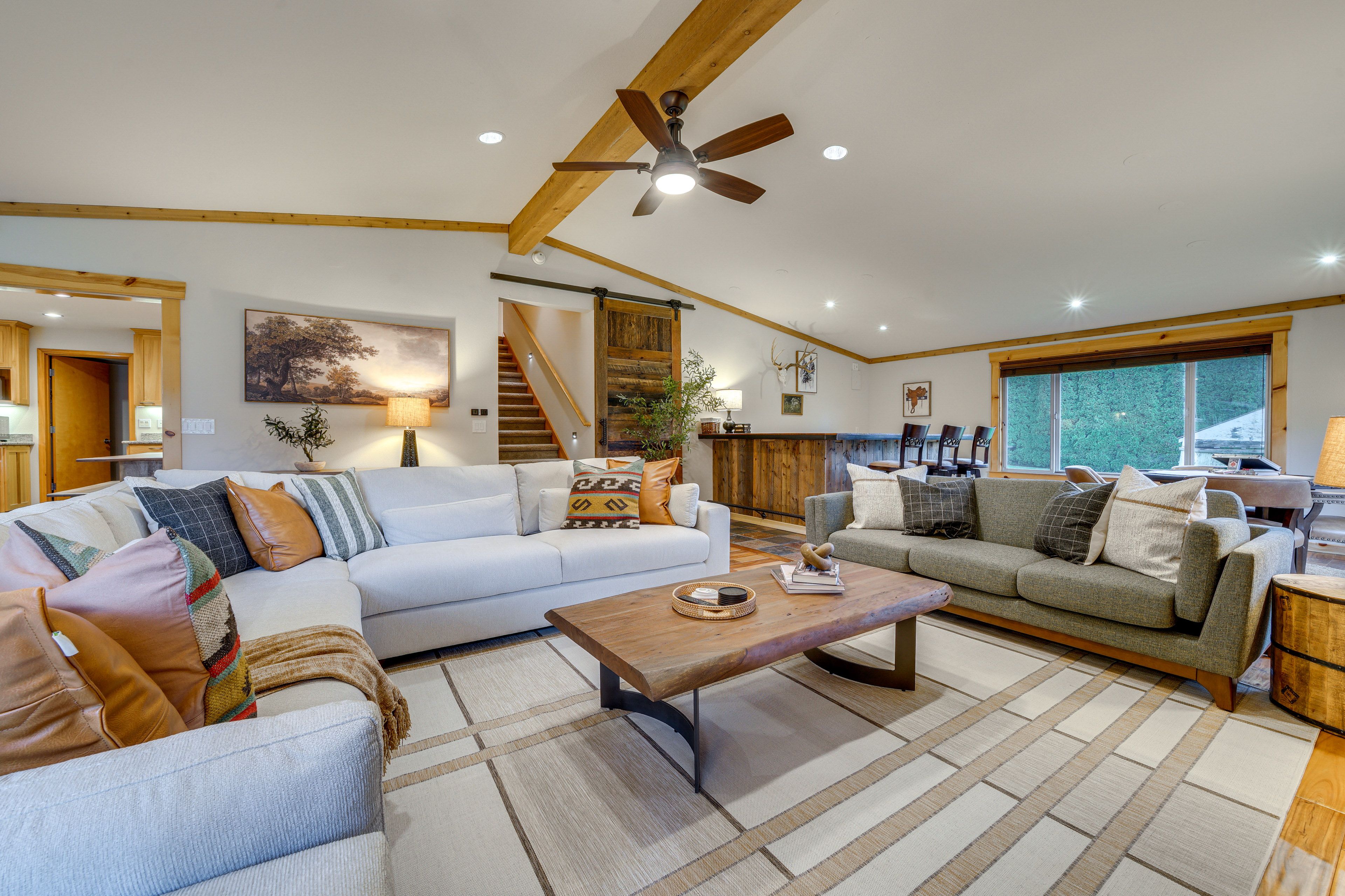 Living Room | Central A/C & Heat | Smart TV | Free WiFi | 1st Floor