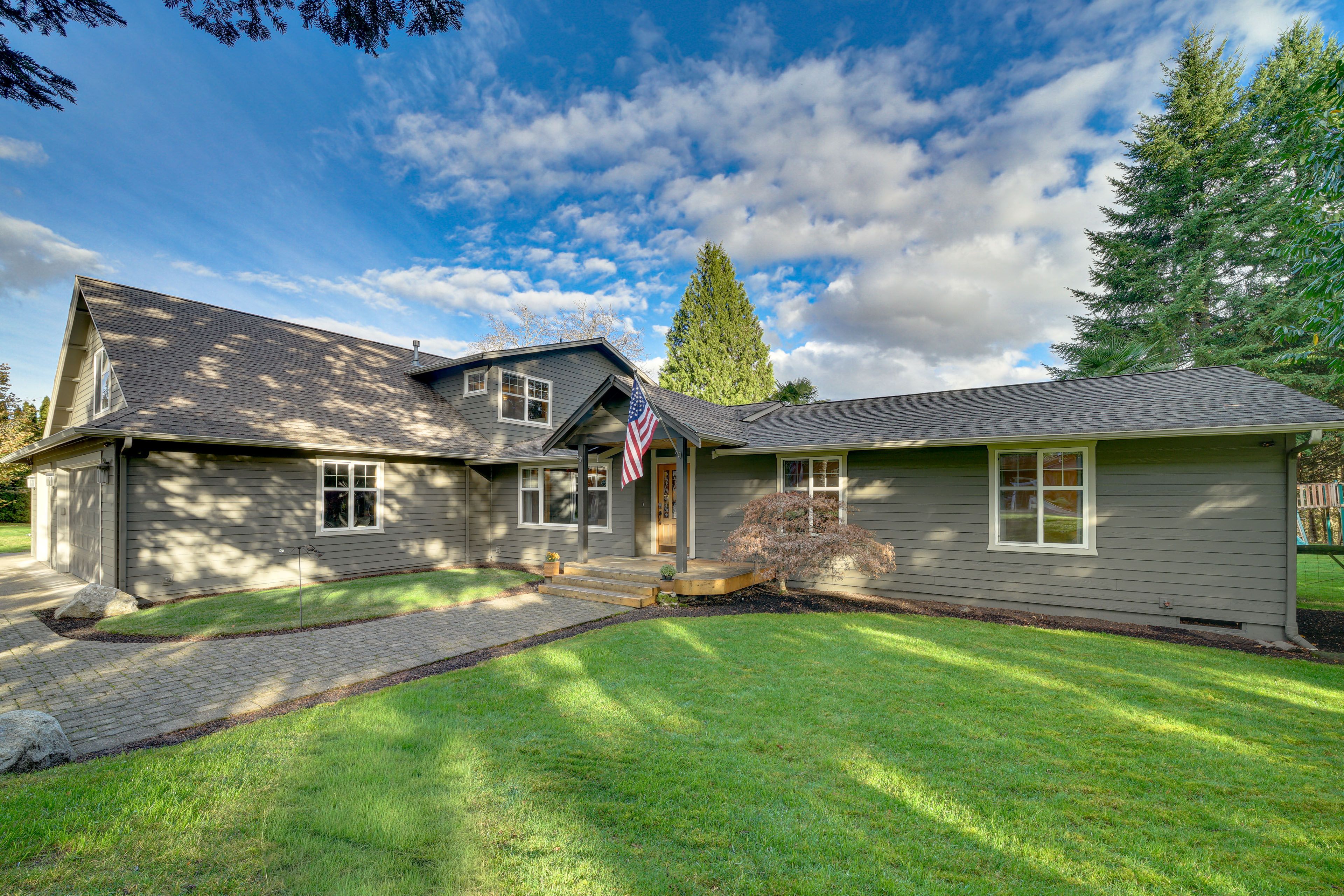 Home Exterior | 3 Steps to Enter