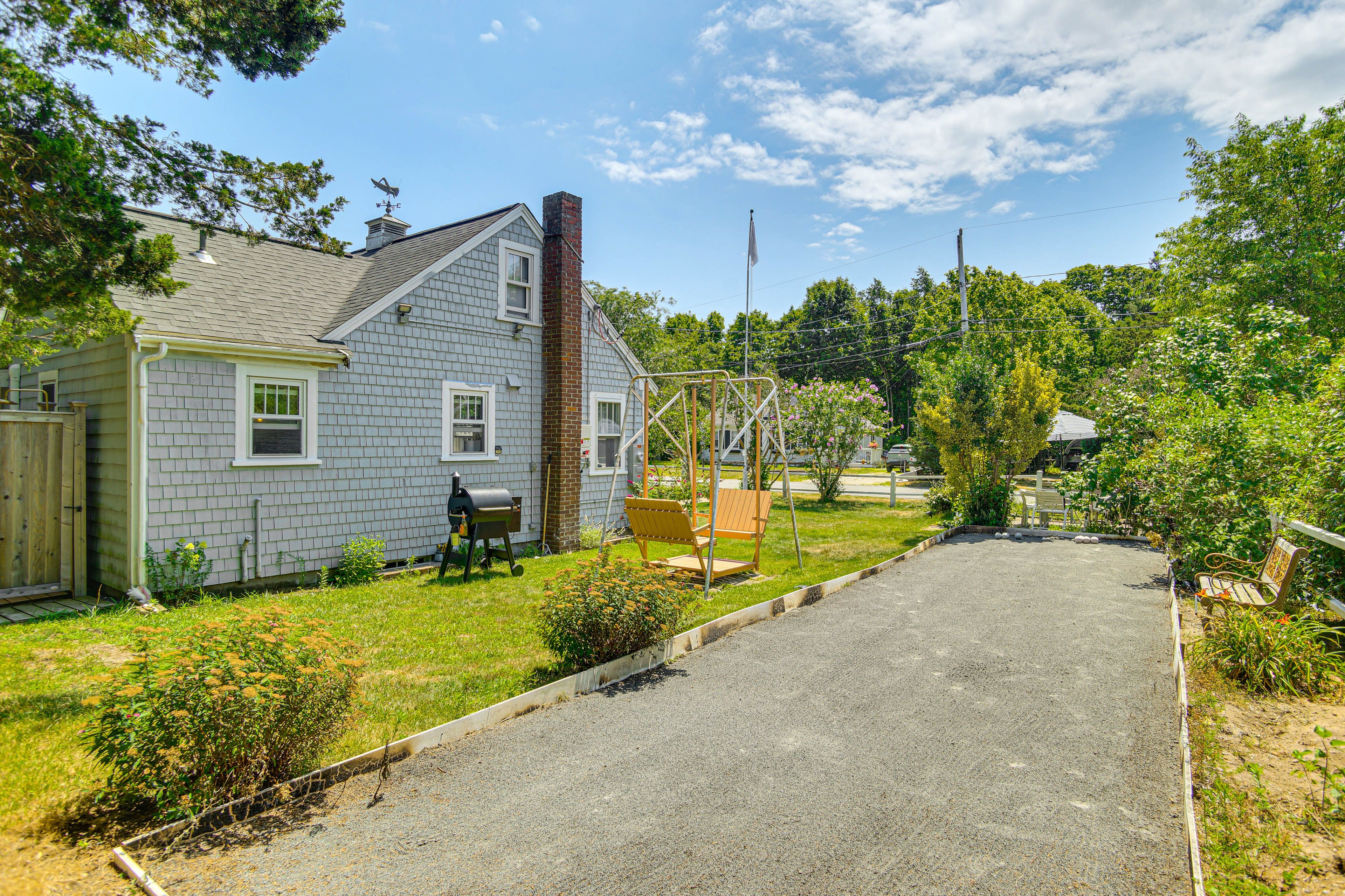 Private Yard | Bocce Court | Charcoal Grill | Double Swing