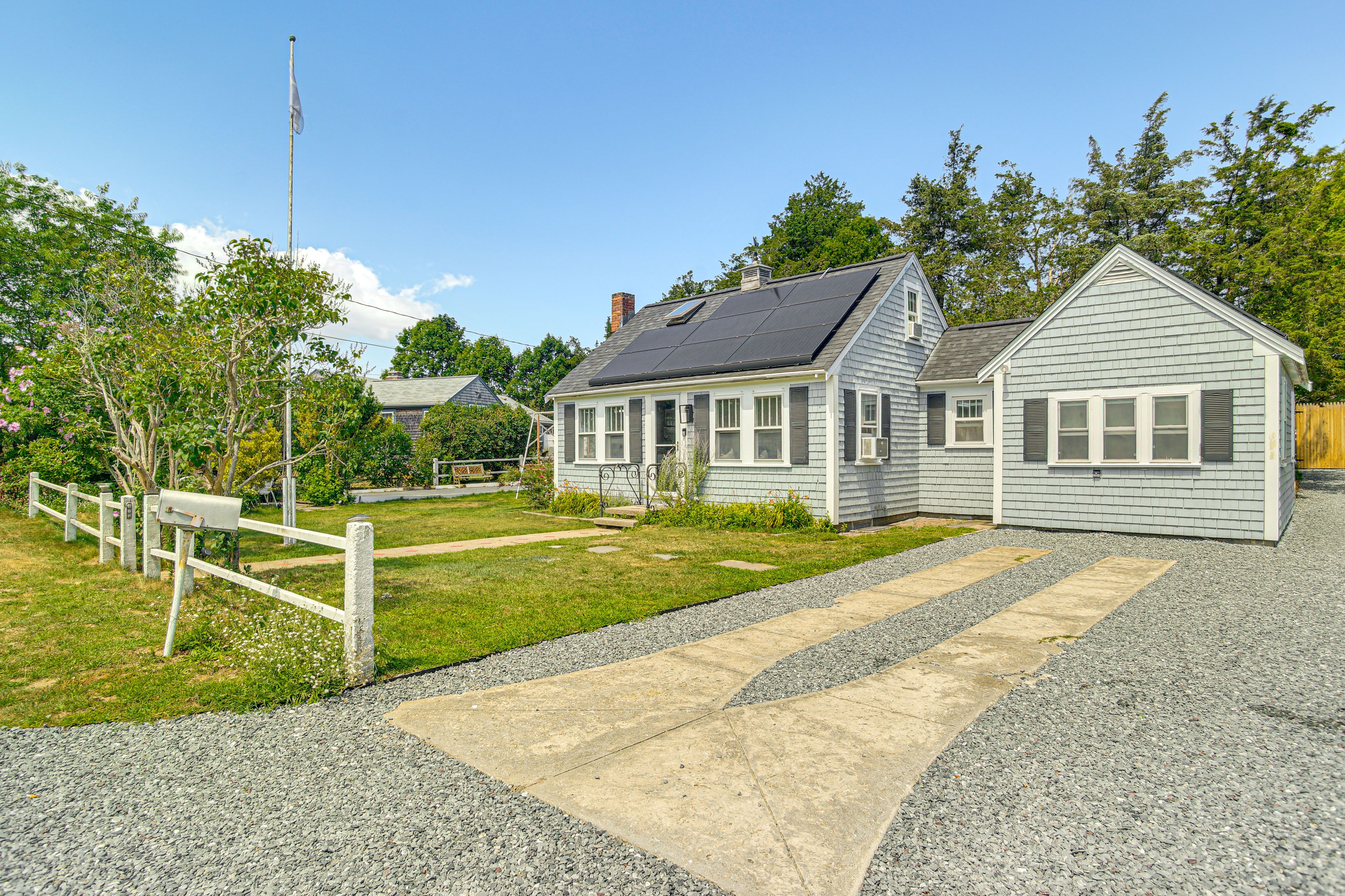 Parking | Driveway (2 Vehicles)