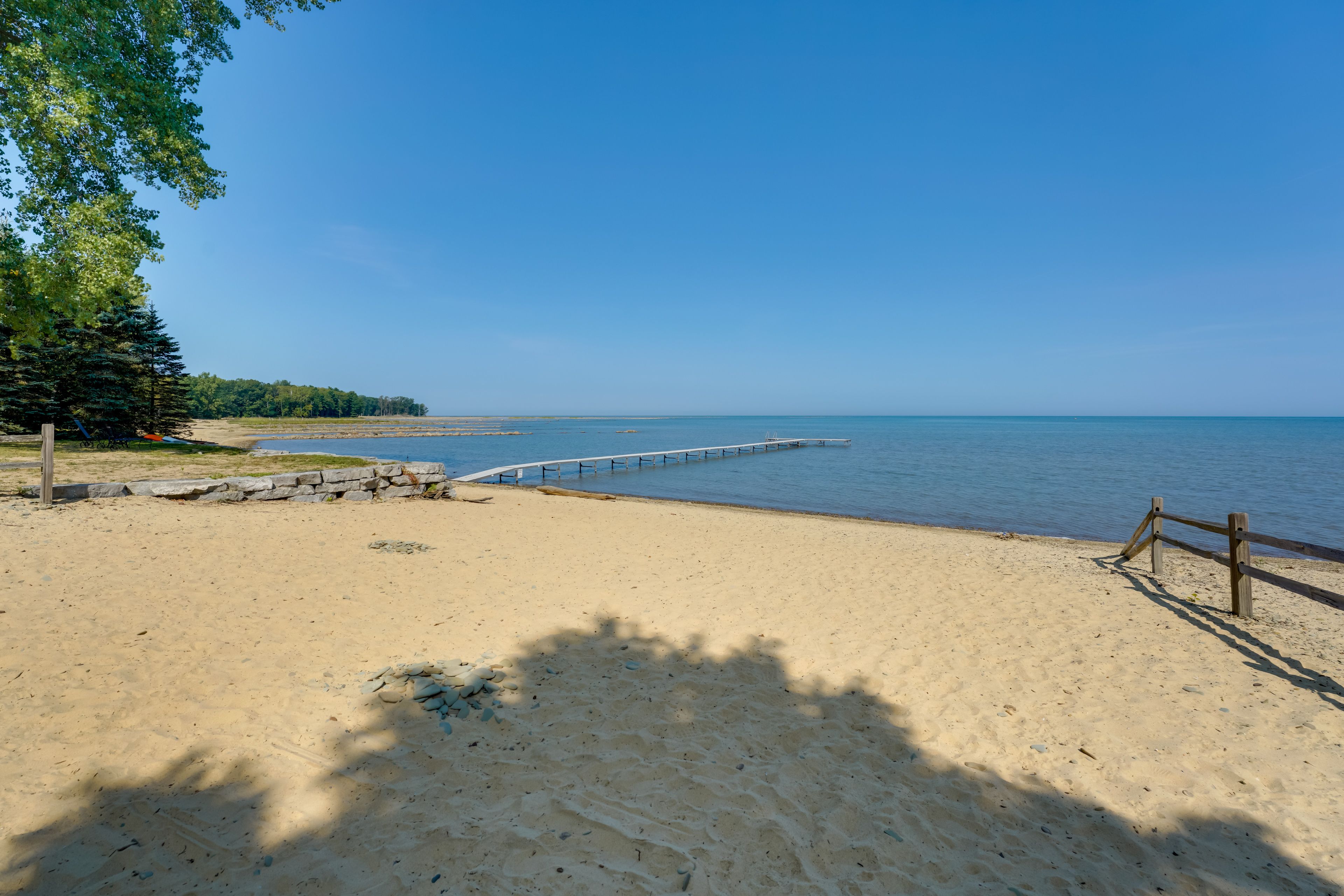 1 Mi to Public Beach Access