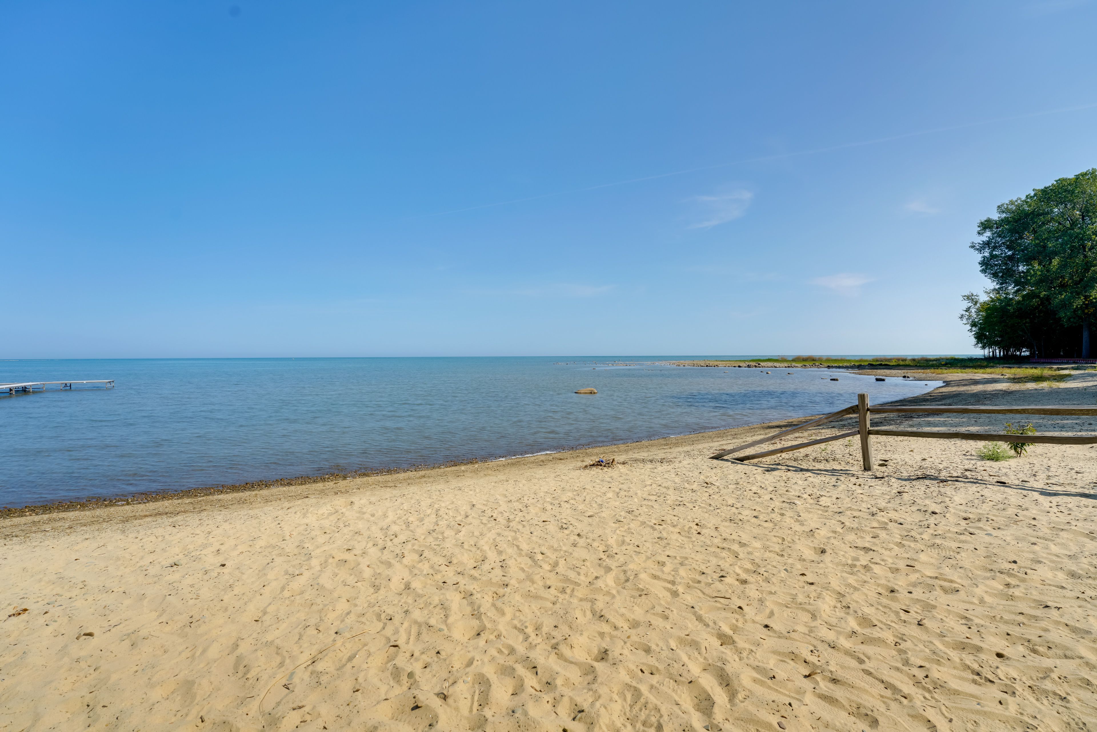 1 Mi to Public Beach Access