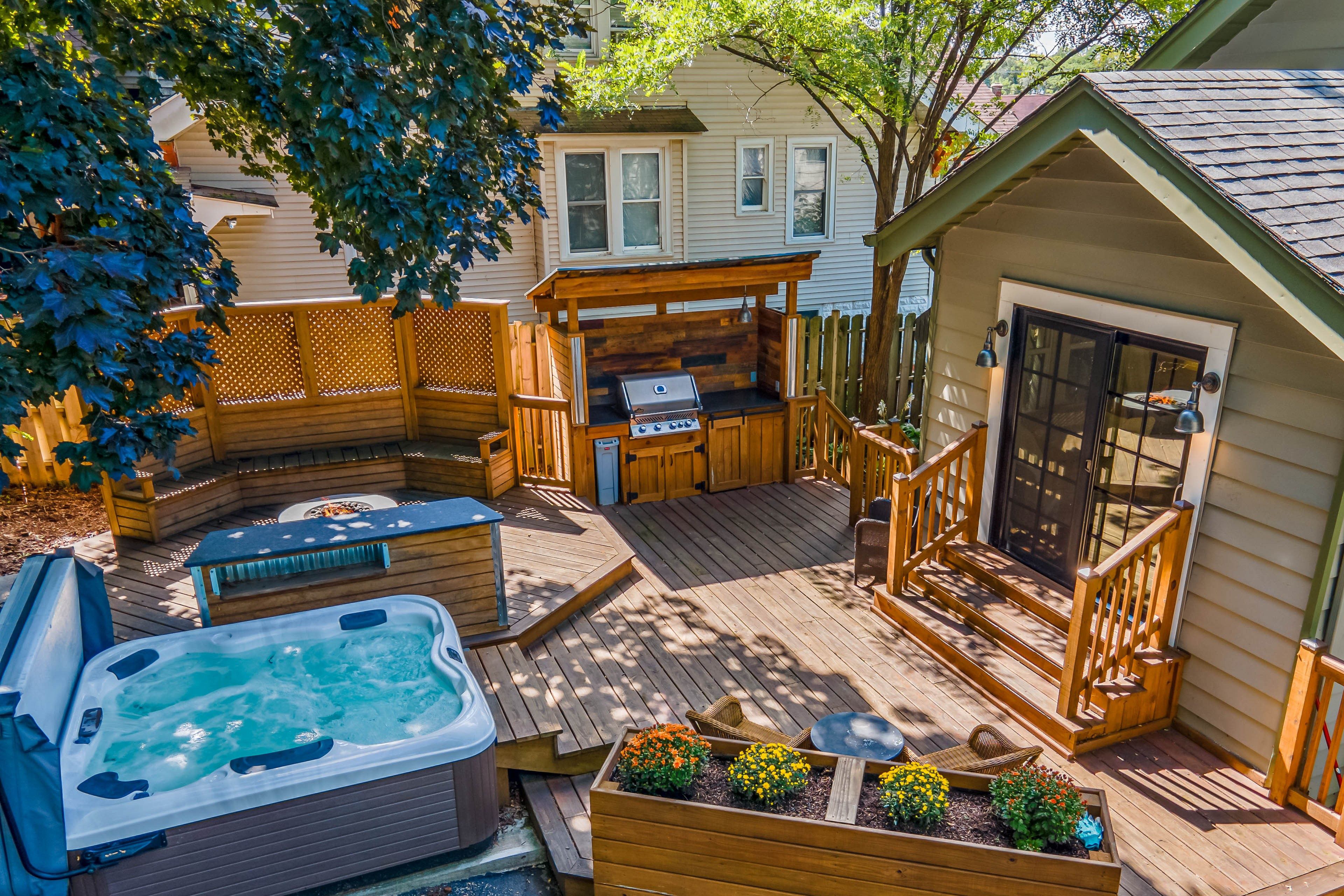 Fox River Grove Vacation Rental | 2BR | 1.5BA | 1,250 Sq Ft