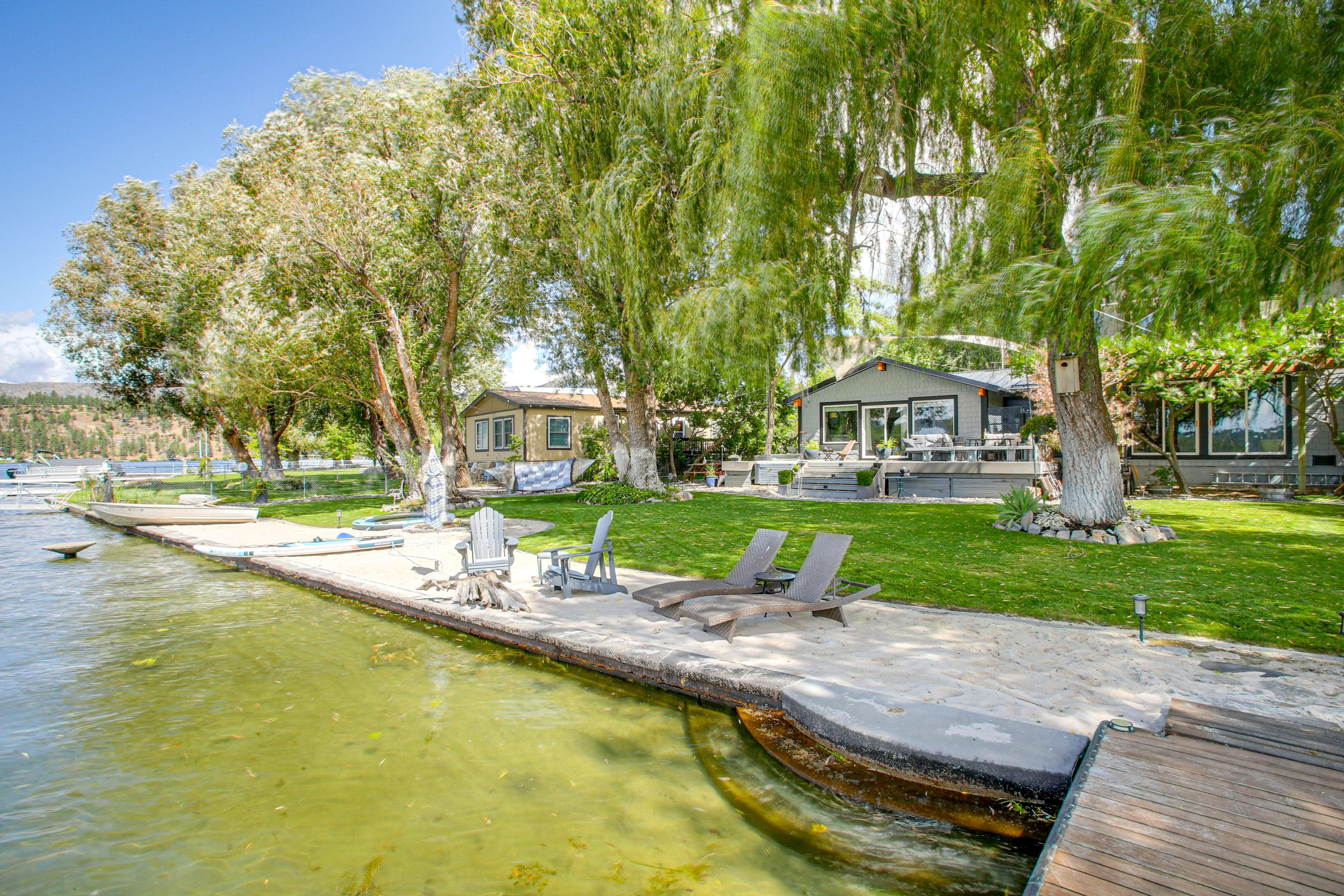 House Exterior | Private Beach | Wood-Burning Fire Pit | Lake Long Access