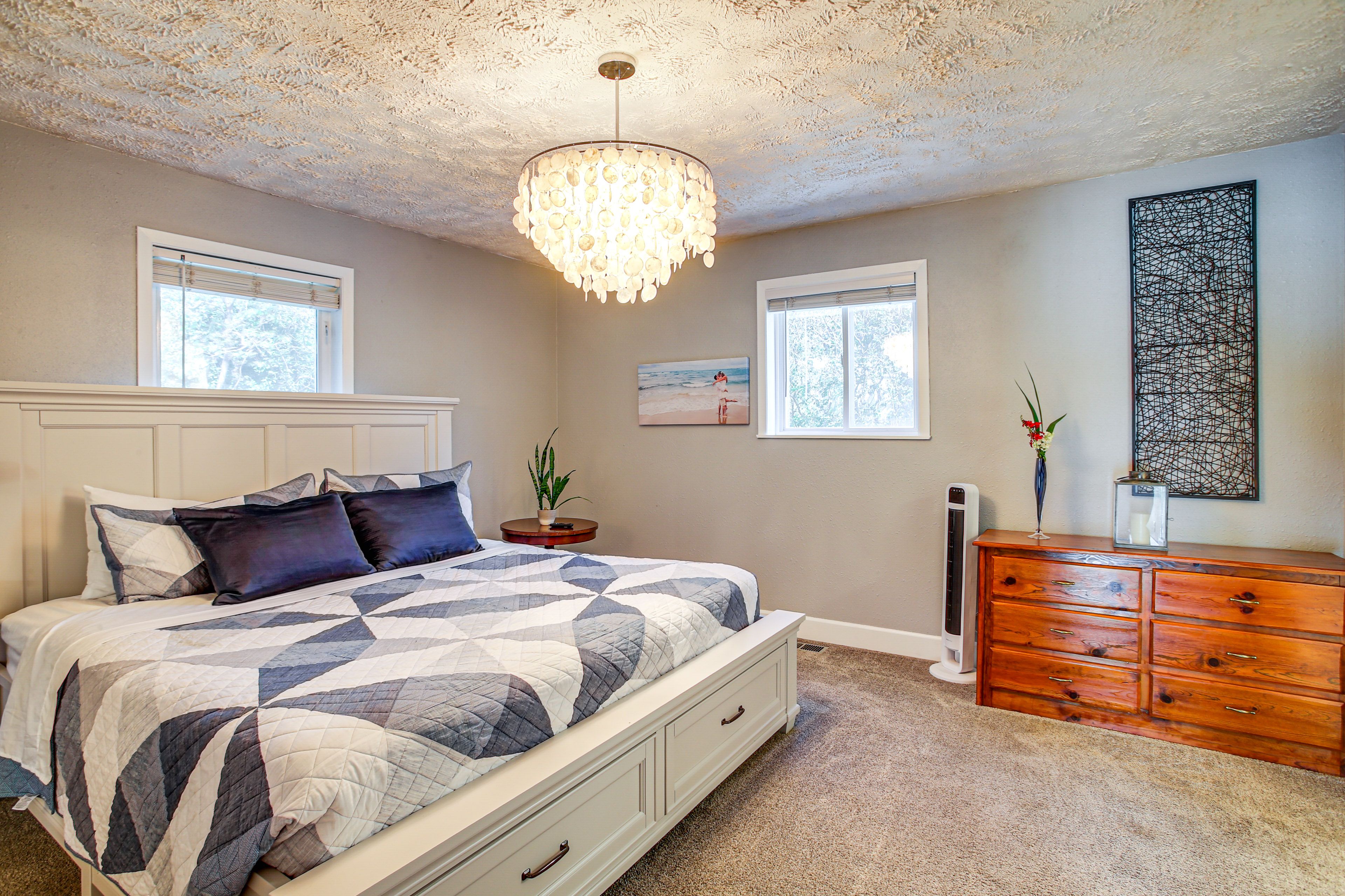 Bedroom 1 | King Bed | TV