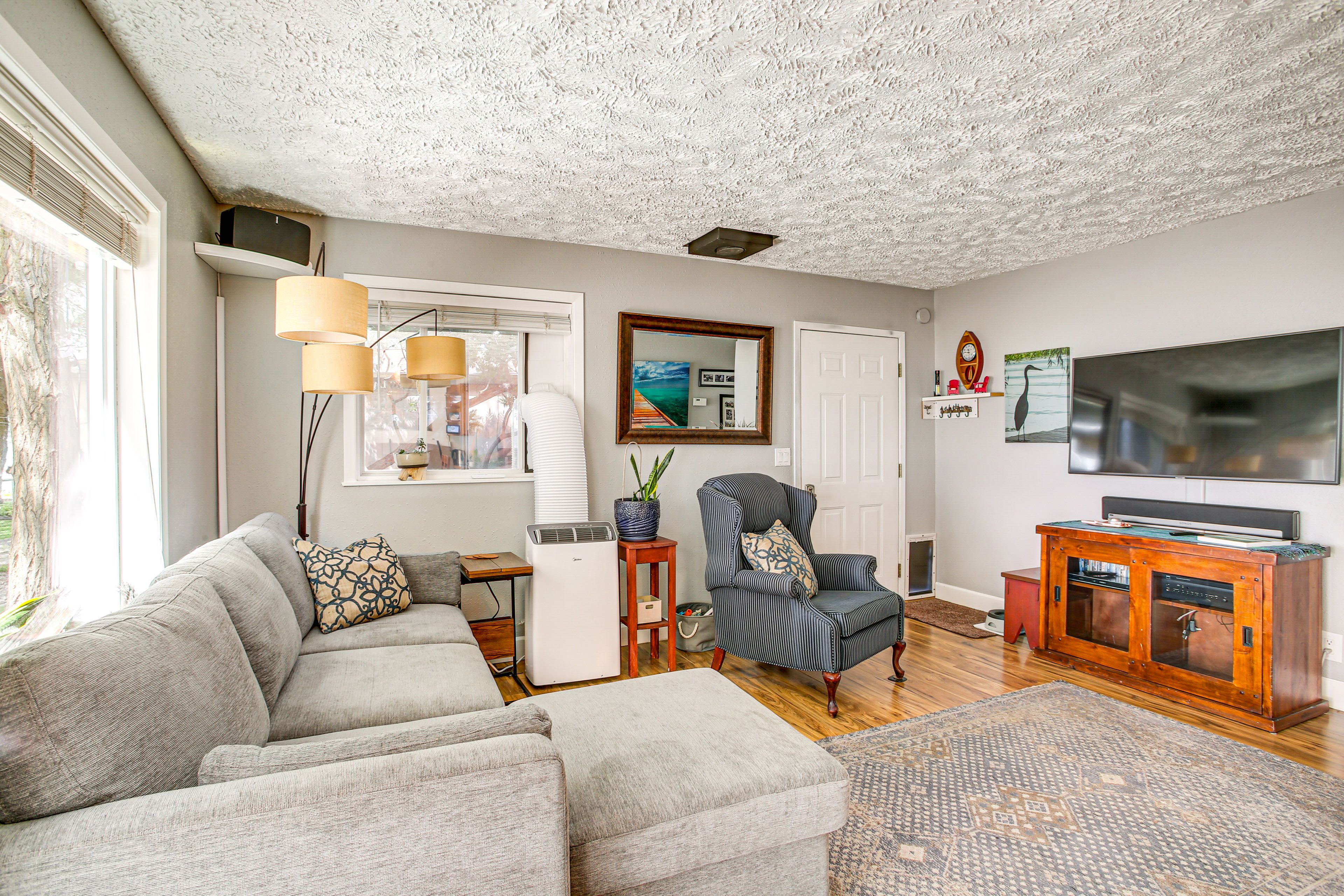 Living Area | Twin Sleeper Sofa | TV