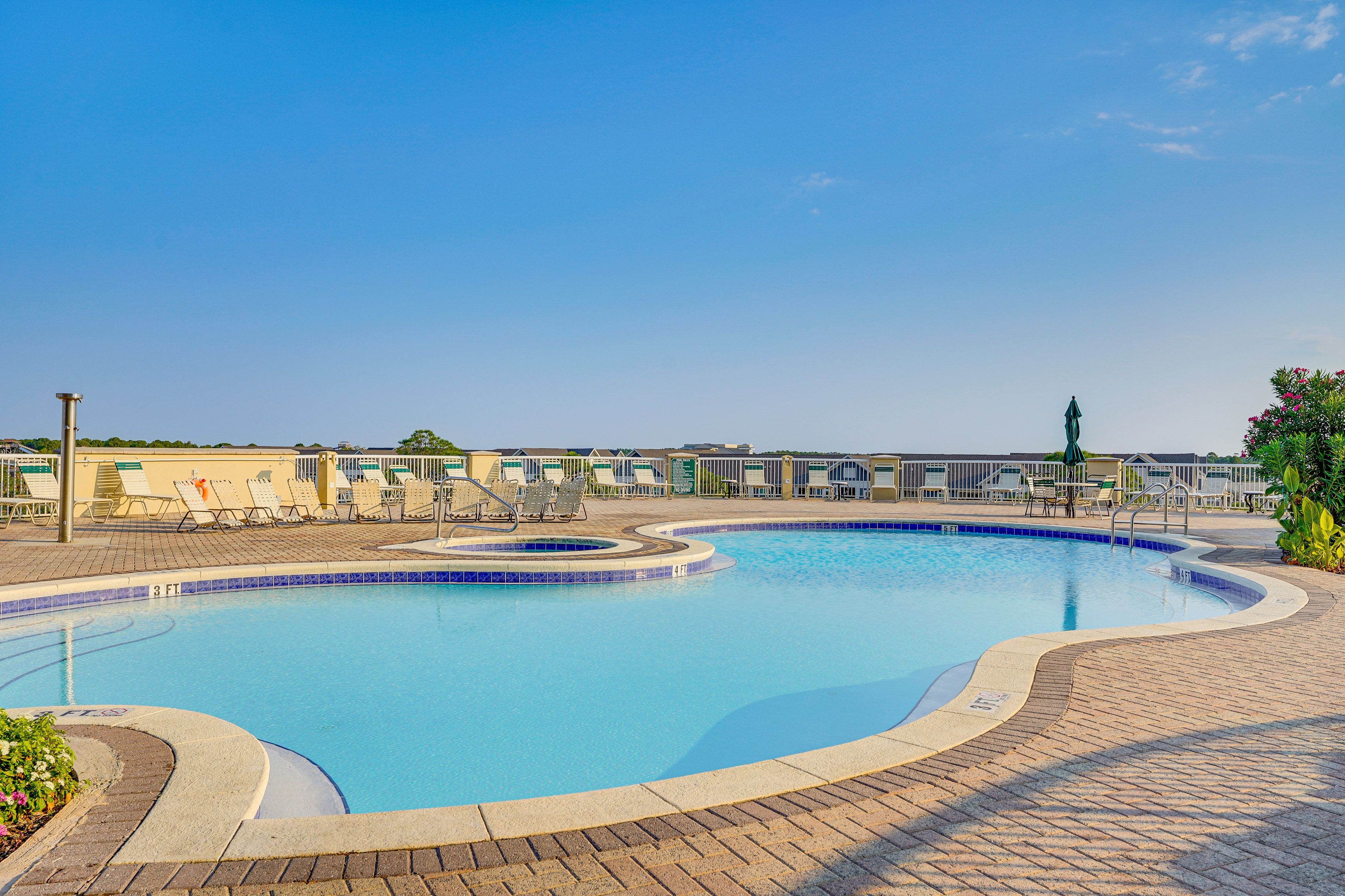 Panama City Beach Vacation Rental | 1BR | 2BA | 805 Sq Ft | Step-Free Access