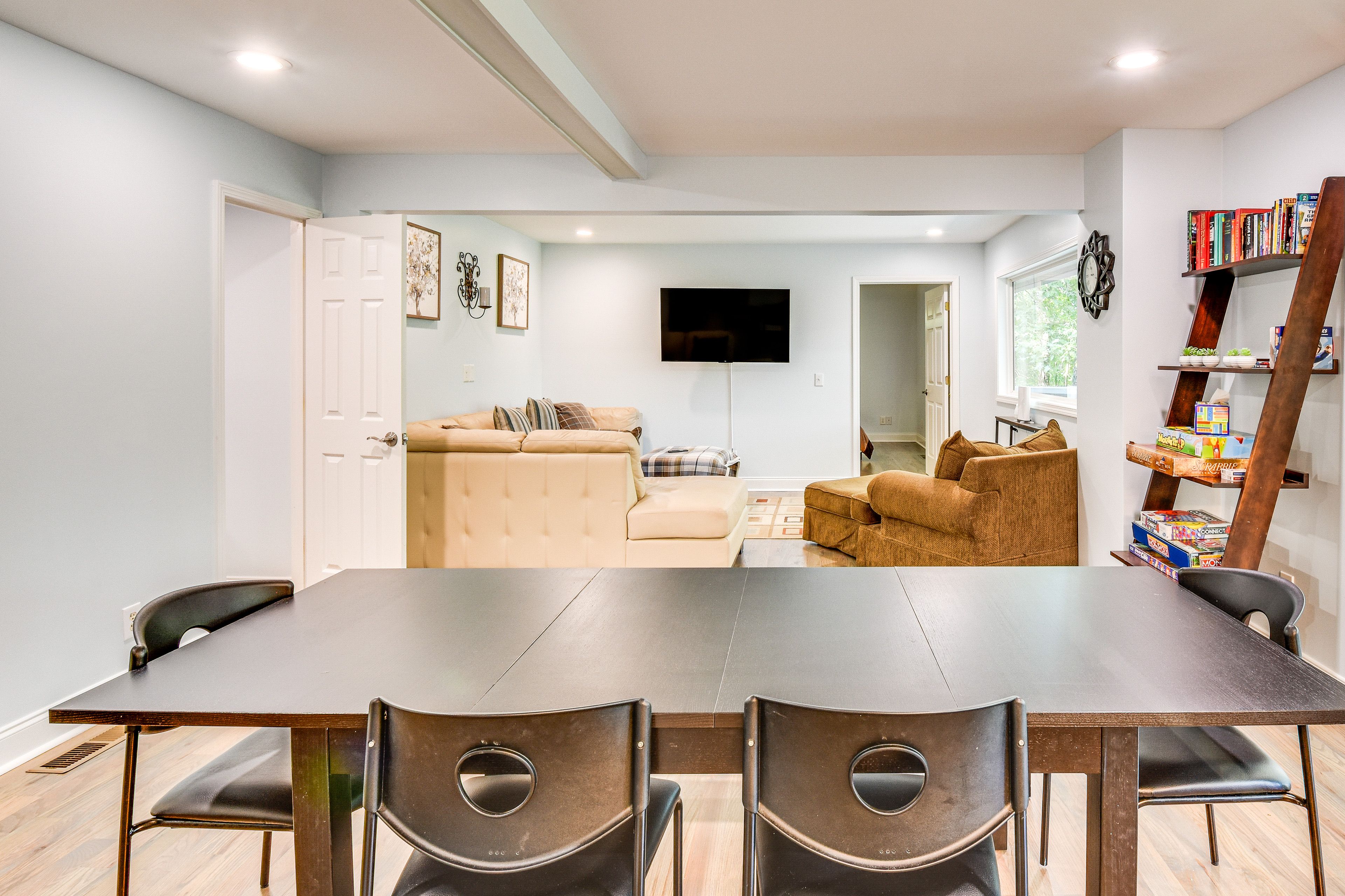 Dining Table | Dishware/Flatware | 1st Floor