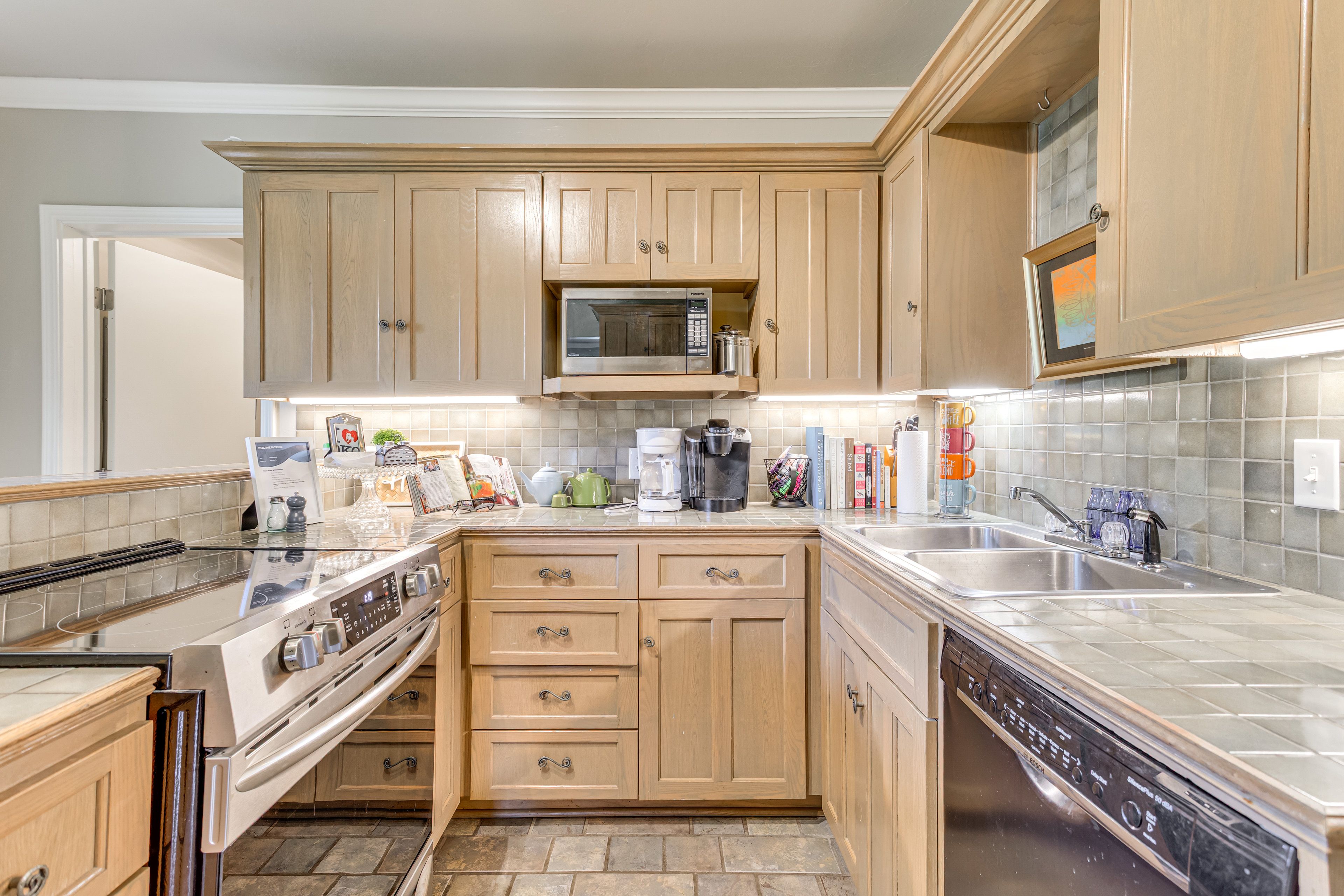 Kitchen | 1st Floor | Cooking Basics | Drip & Keurig Coffee Makers