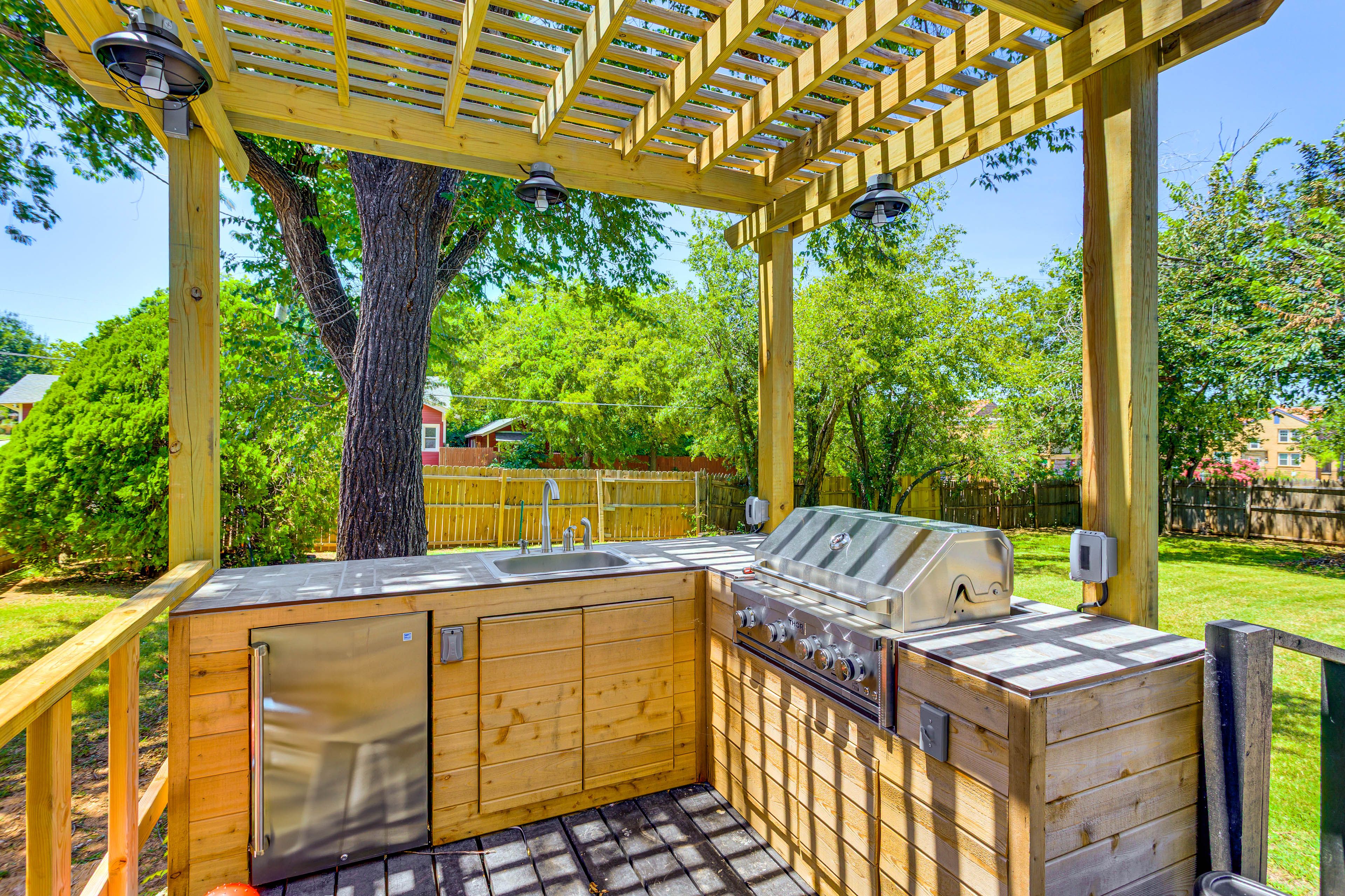 Outdoor Oasis | Fenced-In Yard | Grilling Station