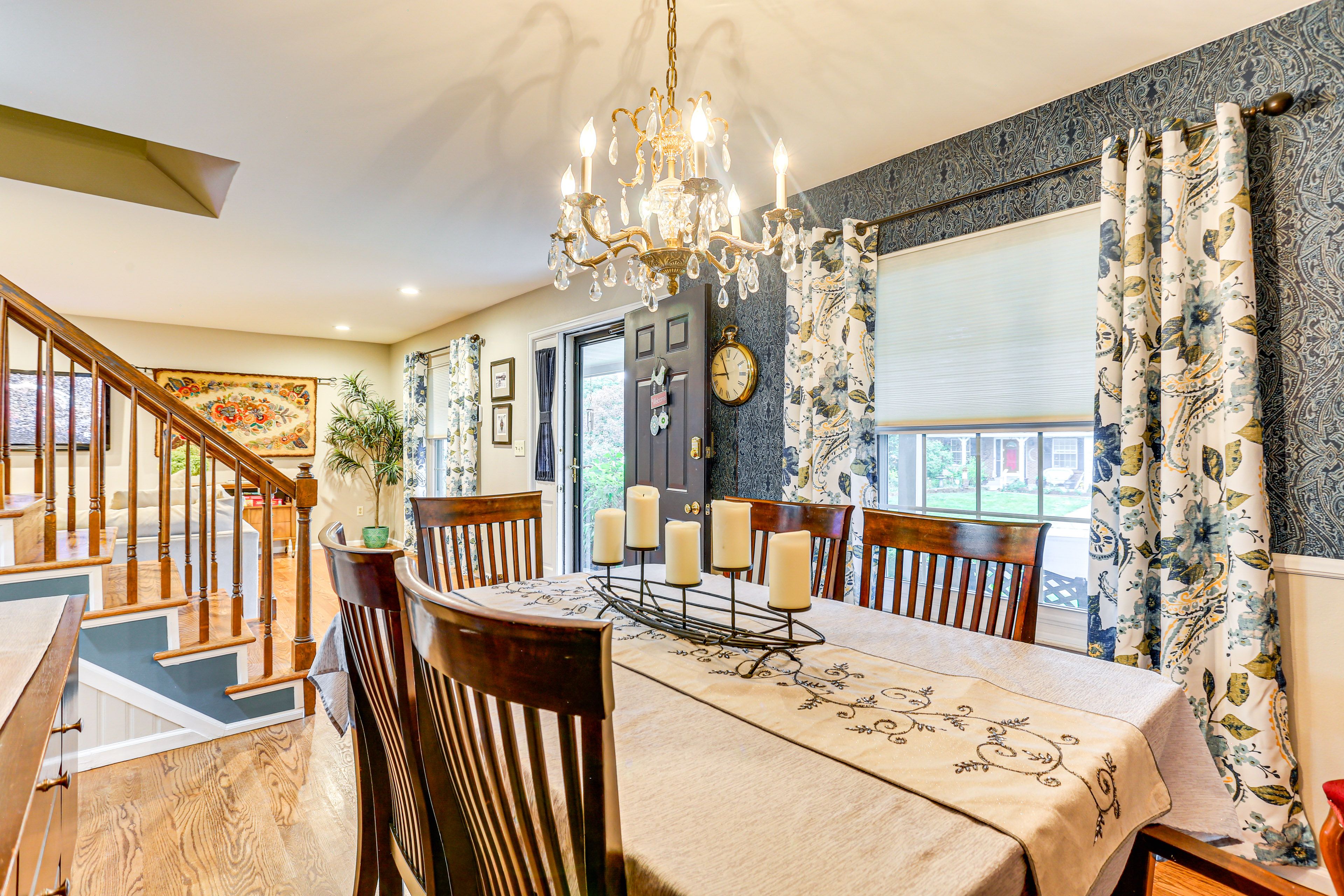 Formal Dining Table | Dishware/Flatware | 1st Floor