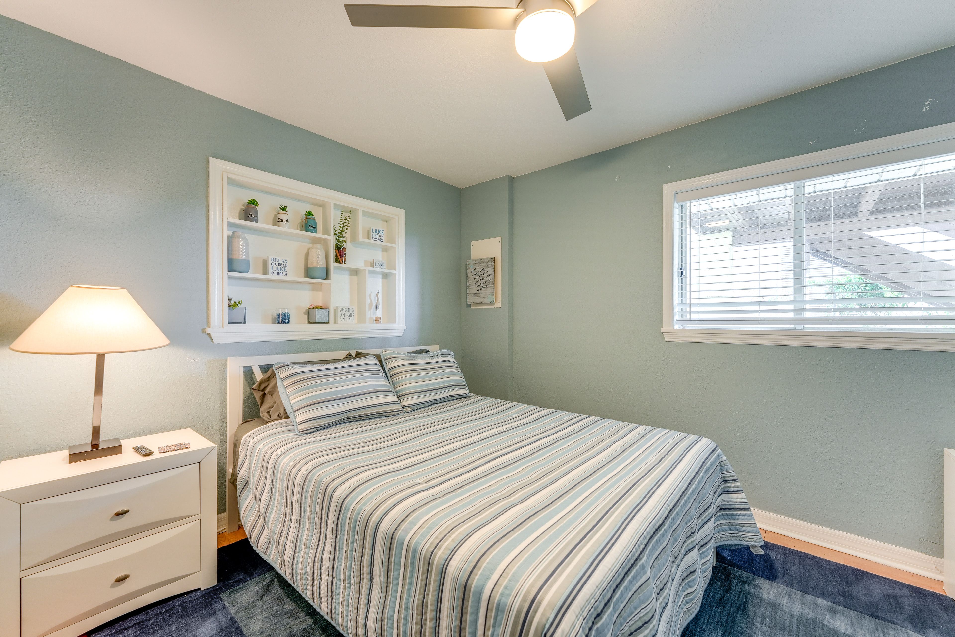 Bedroom 2 | Queen Bed