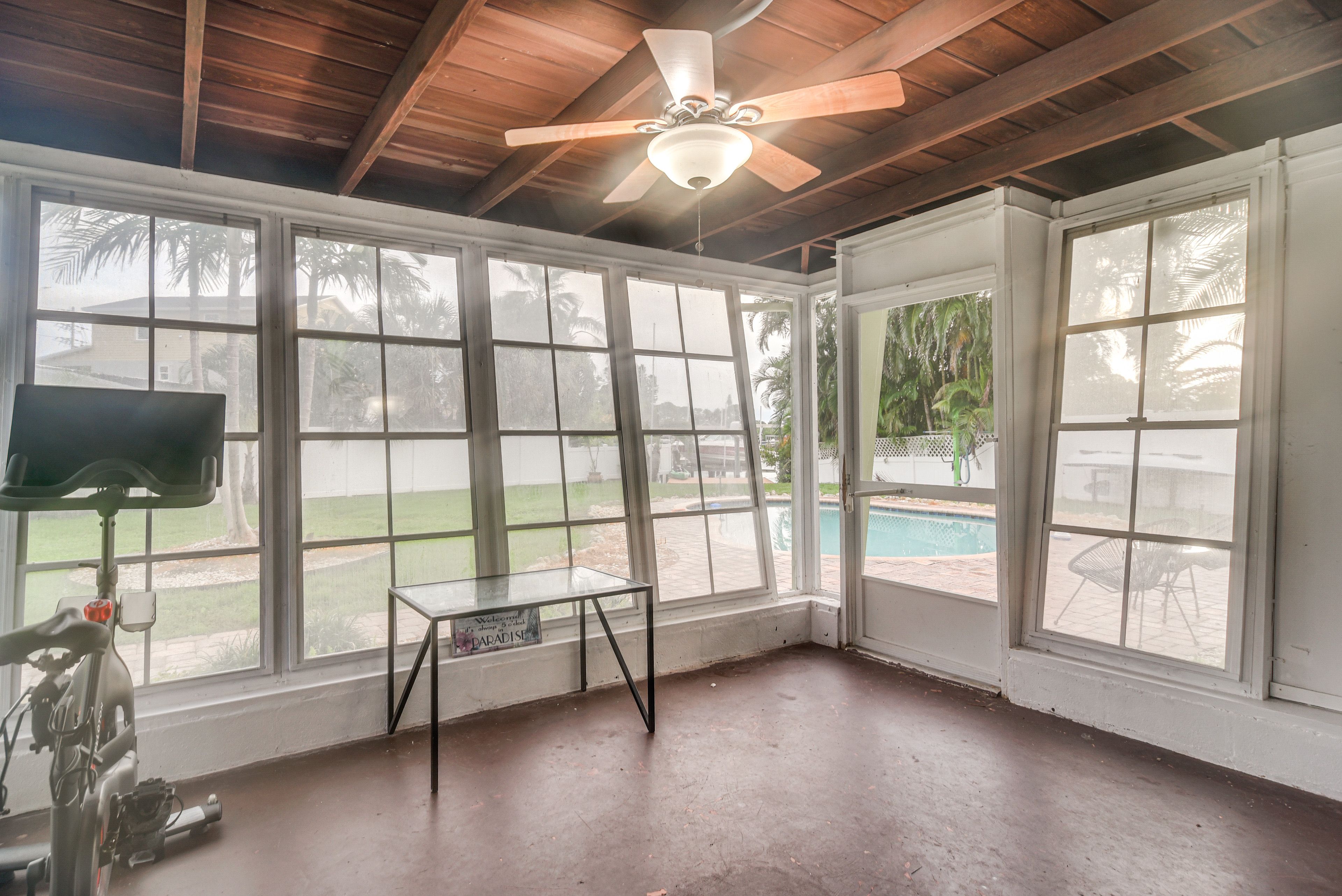 Partially Enclosed Lanai | Peloton | TV