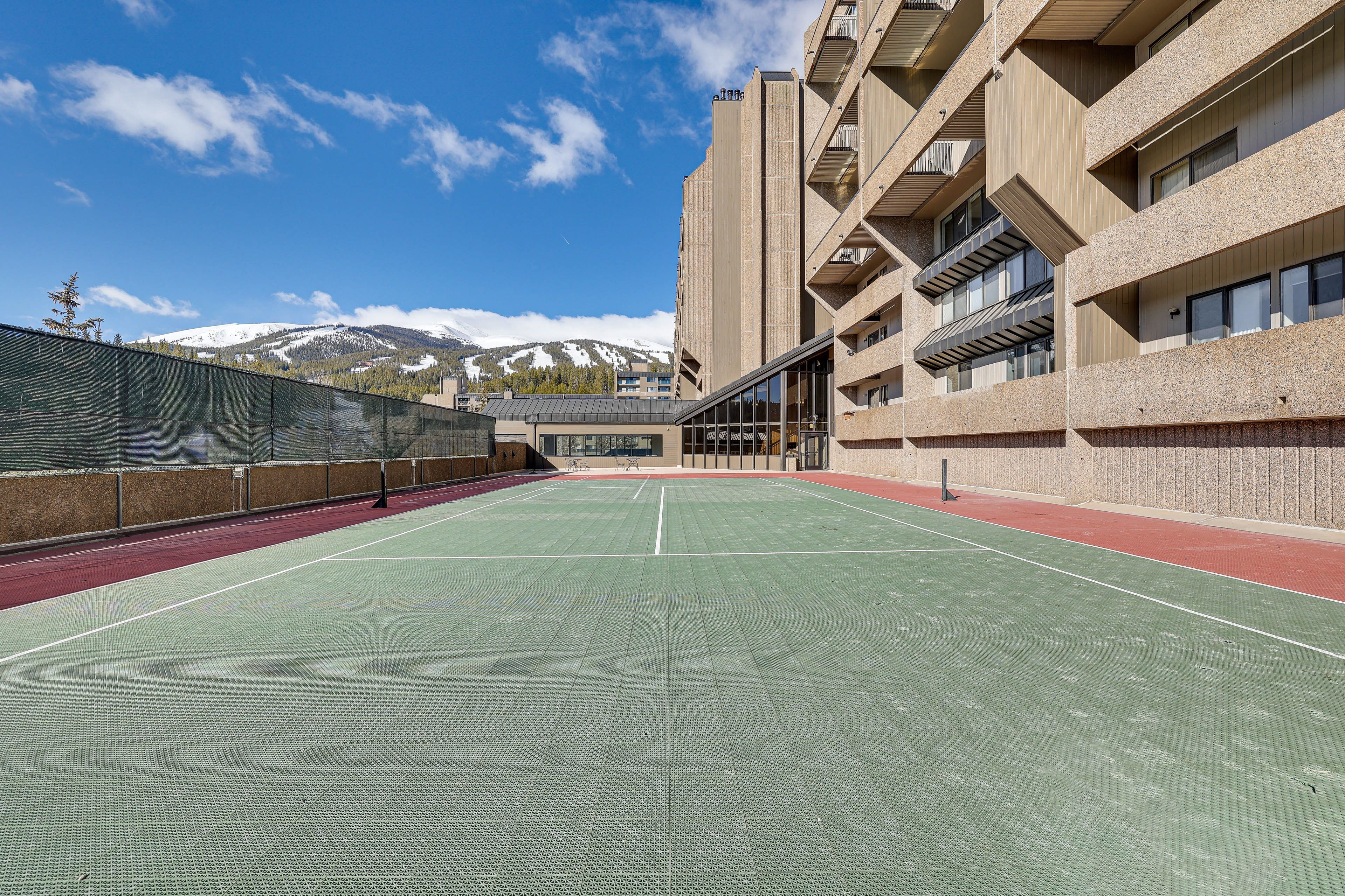 Beaver Run Resort | Community Amenities | Tennis Court