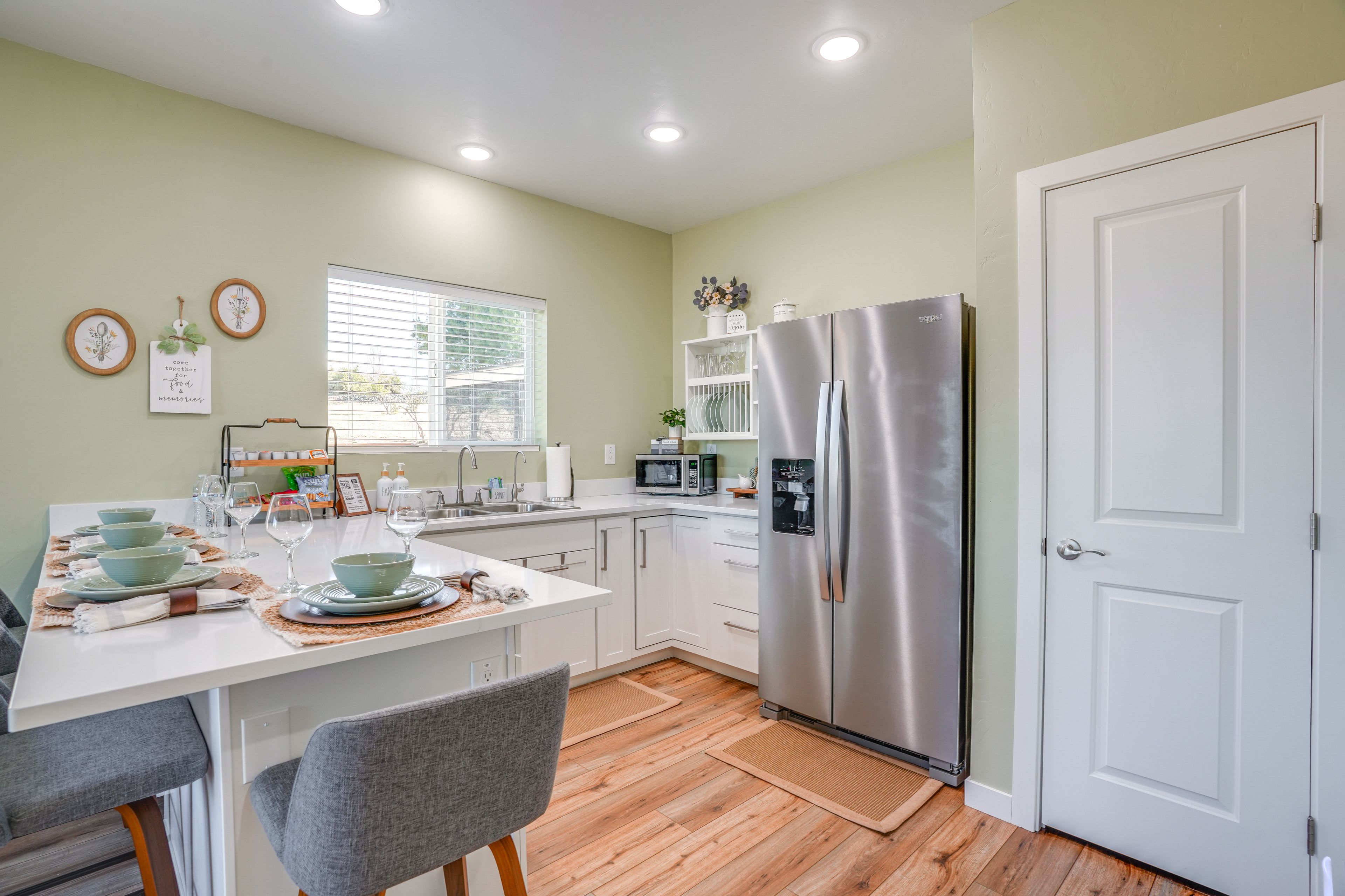 Kitchen | Cooking Basics | Drip/Single-Serve Coffee Maker