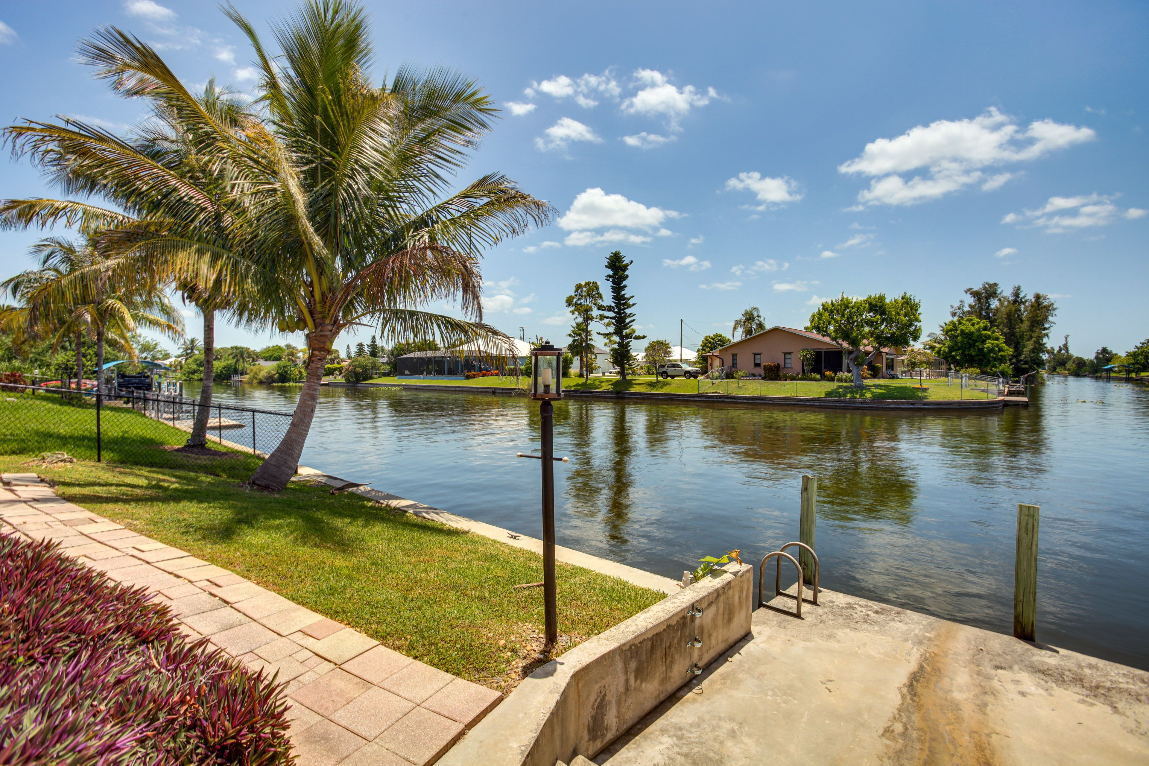 Private Backyard | Boat Dock | Canal Access