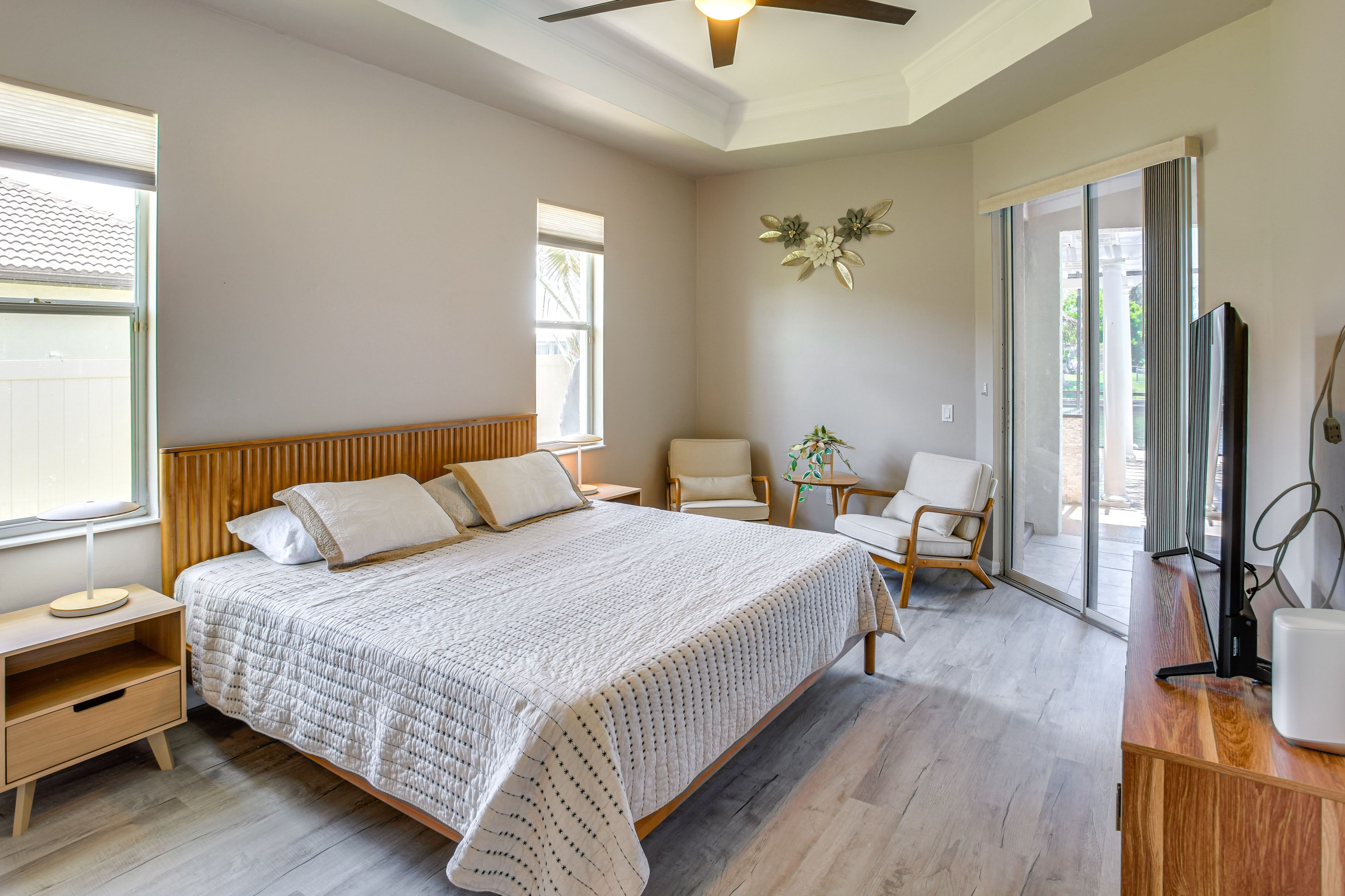 Bedroom 1 | King Bed | Linens Provided
