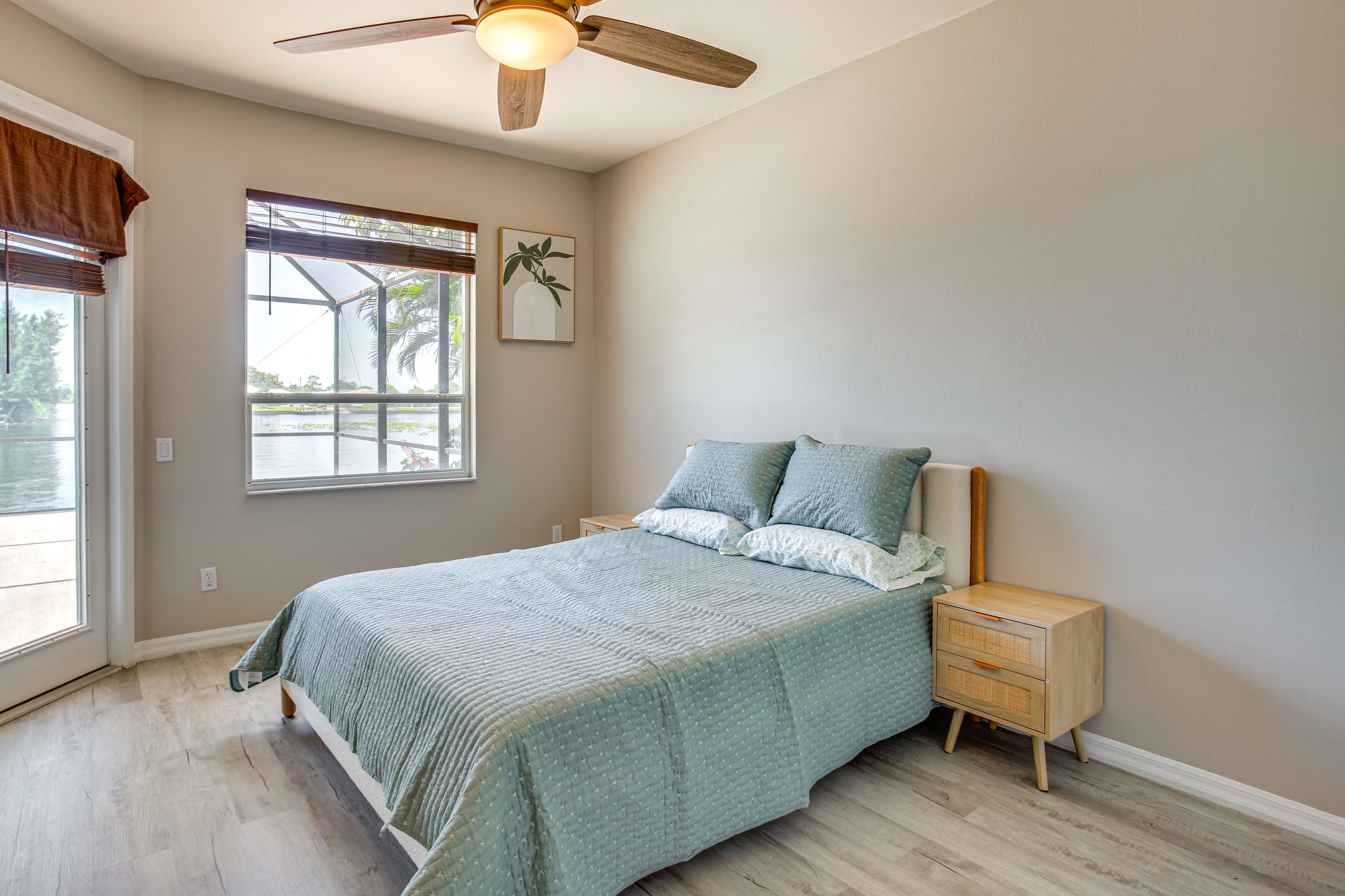 Bedroom 2 | Queen Bed