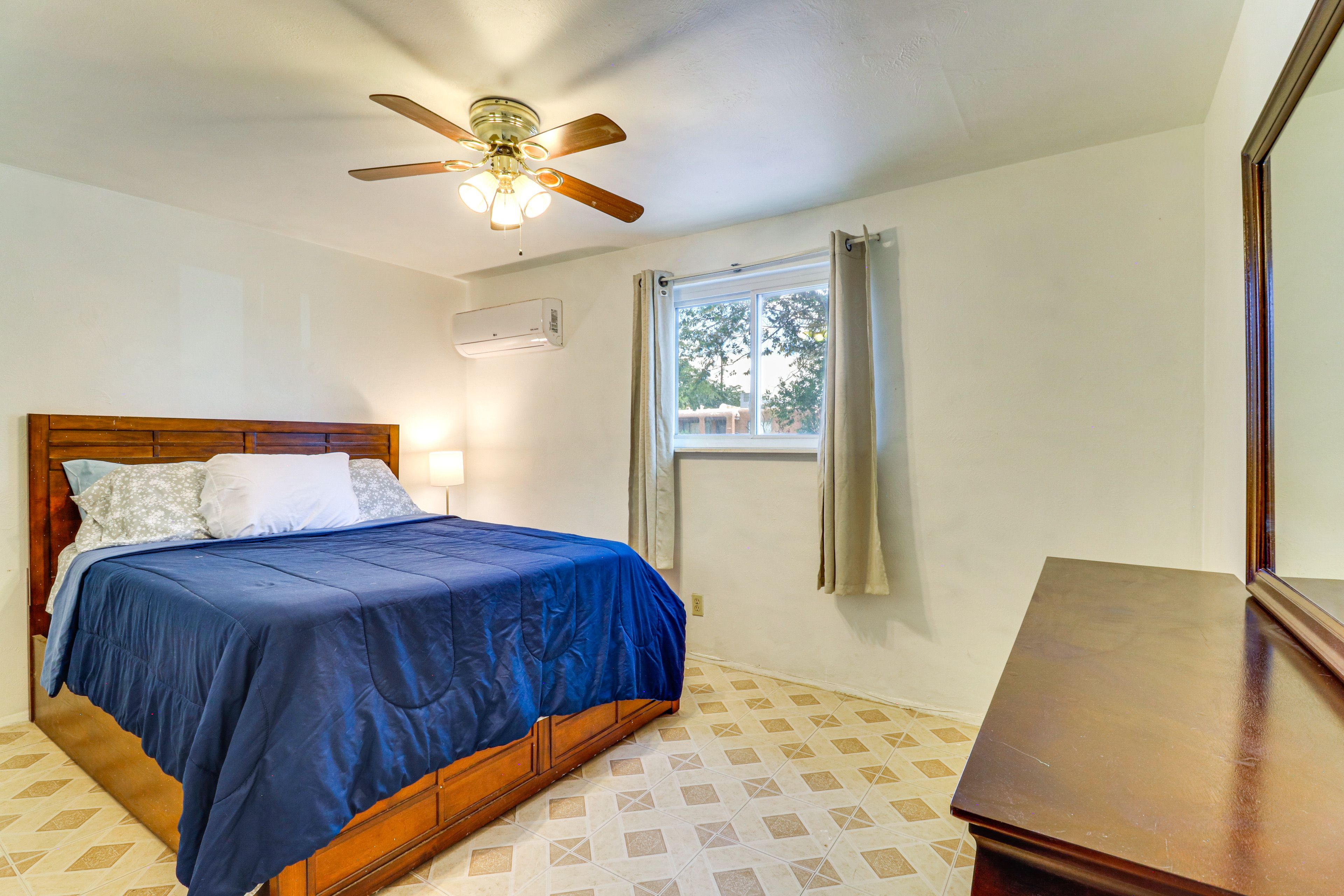 Bedroom 1 | King Bed | Linens Provided