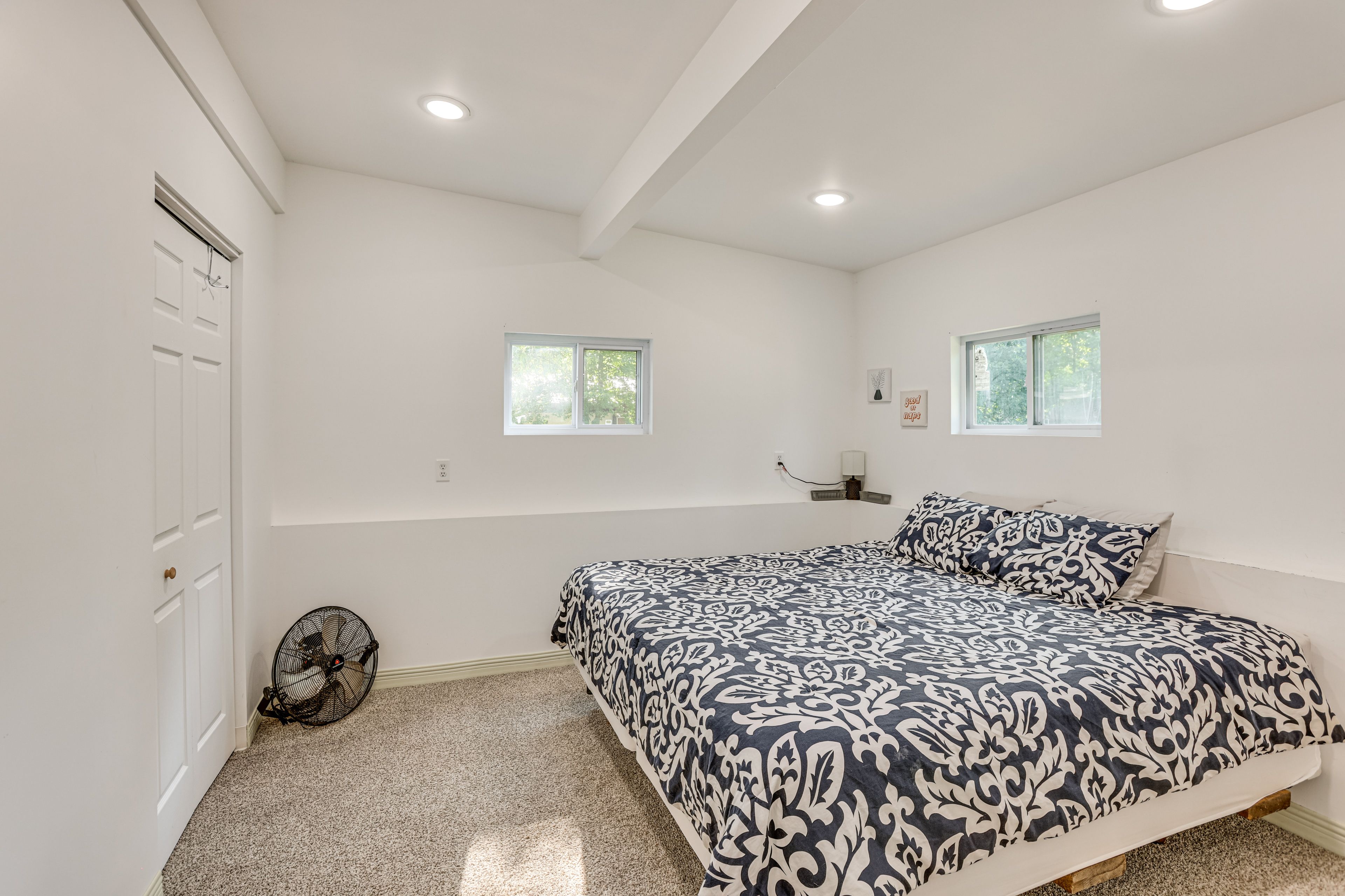 Bedroom 1 | King Bed