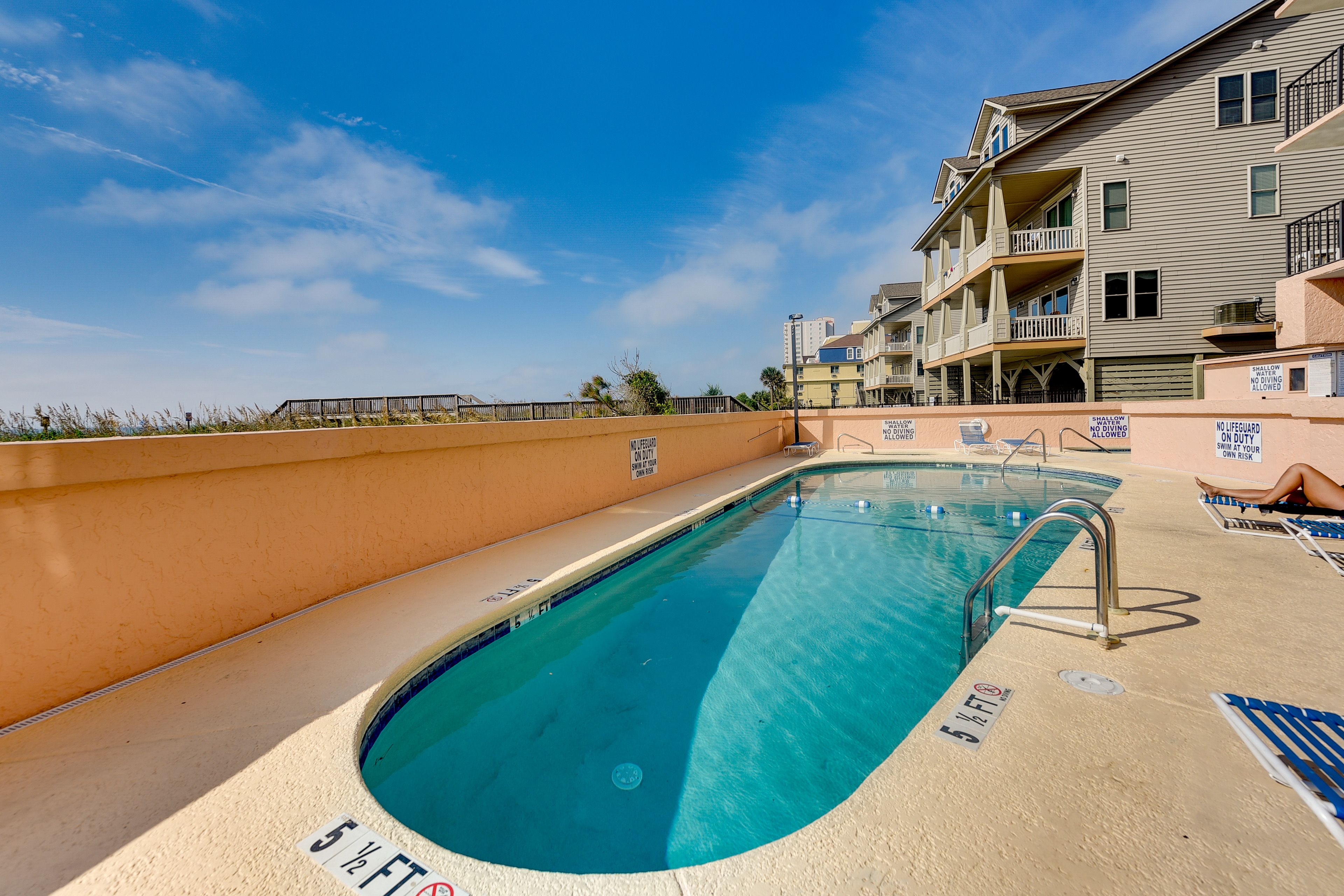Carolina Reef | Community Amenities | Outdoor Pool