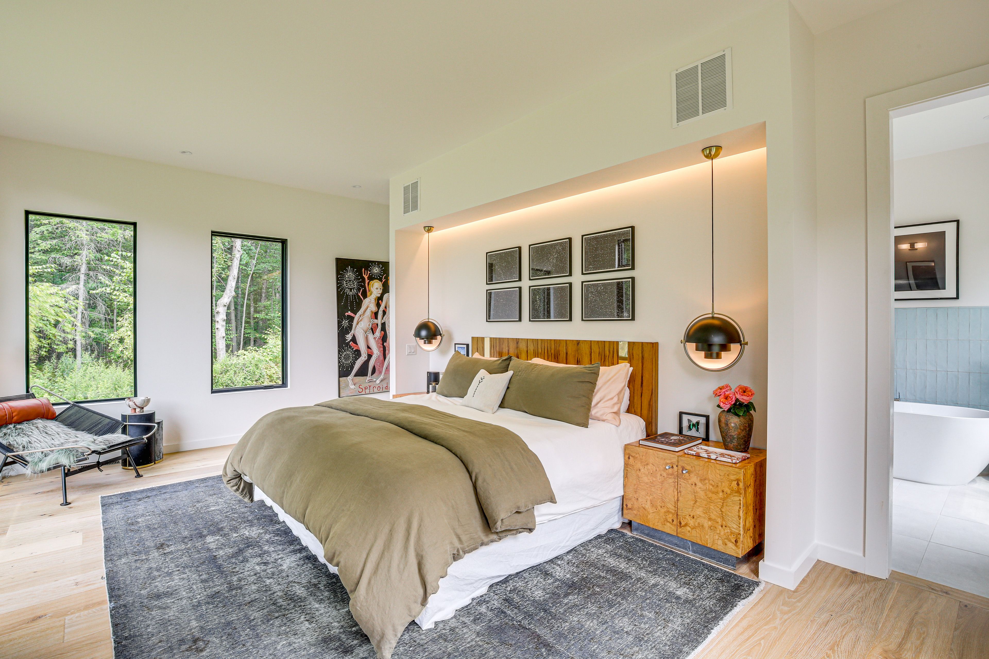 Bedroom 1 | King Bed | 1st Floor