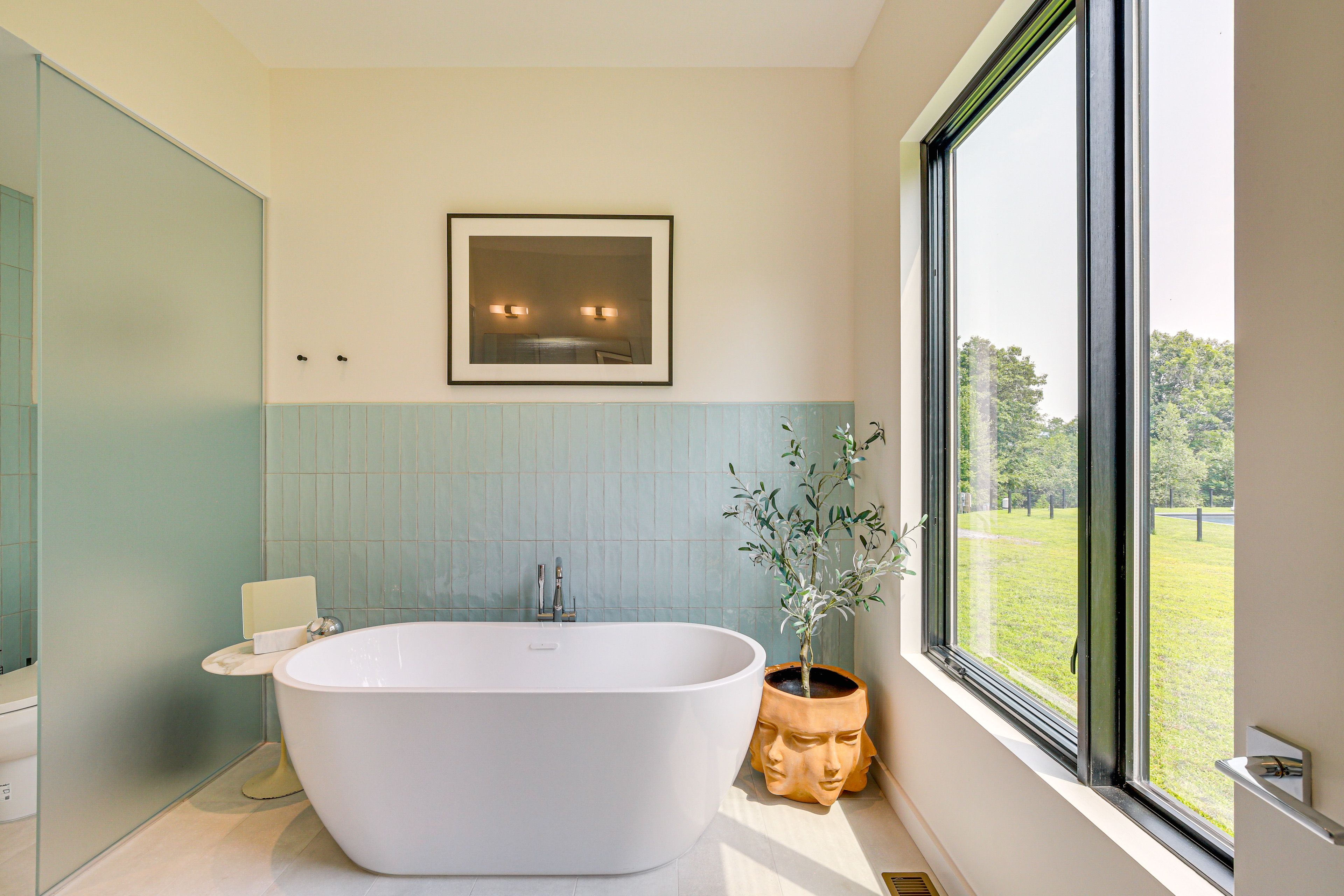 Soaking Tub | Picture Windows