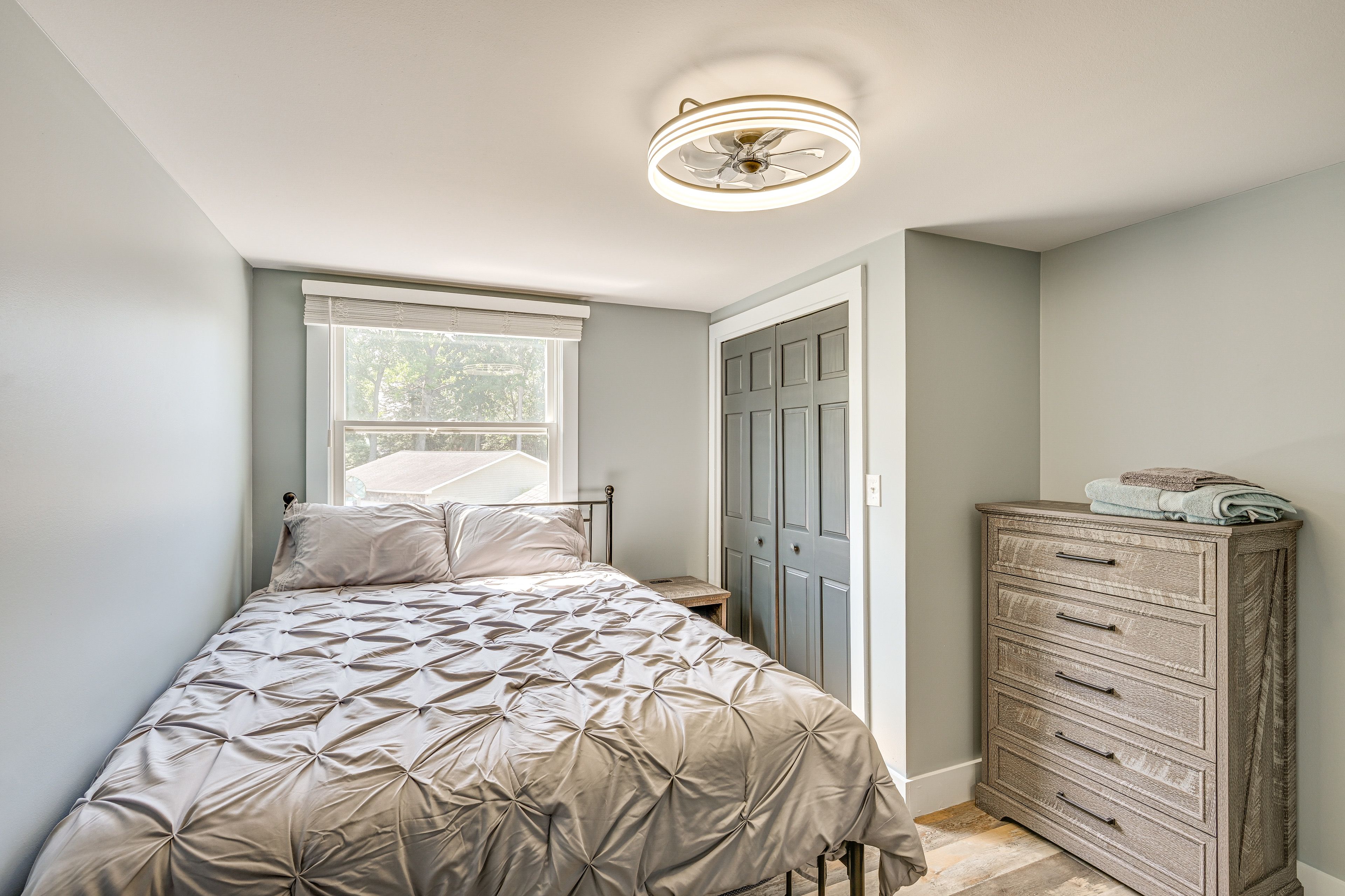 Bedroom 5 | Queen Bed | 2nd Floor