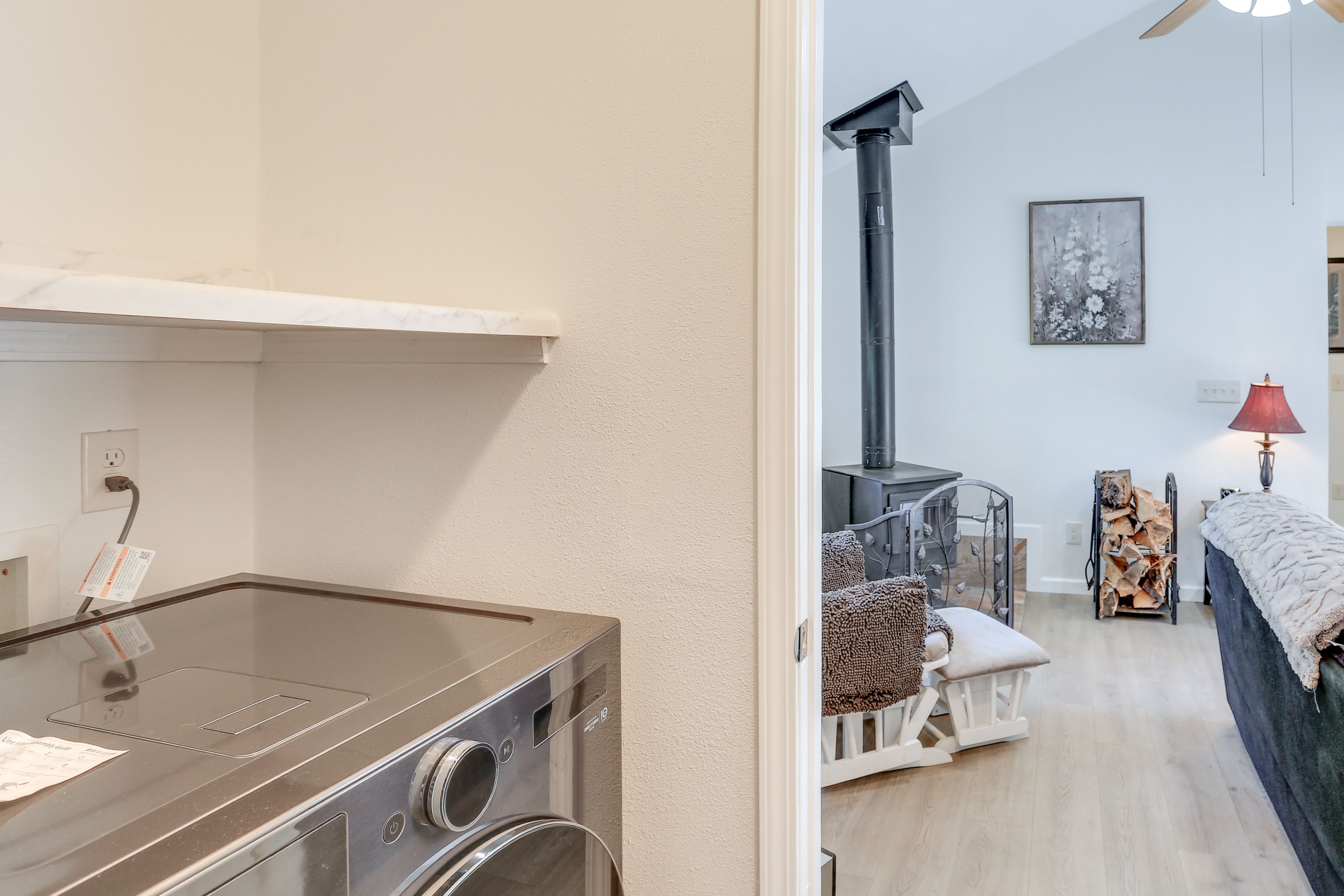 Laundry Room | Washer & Dryer