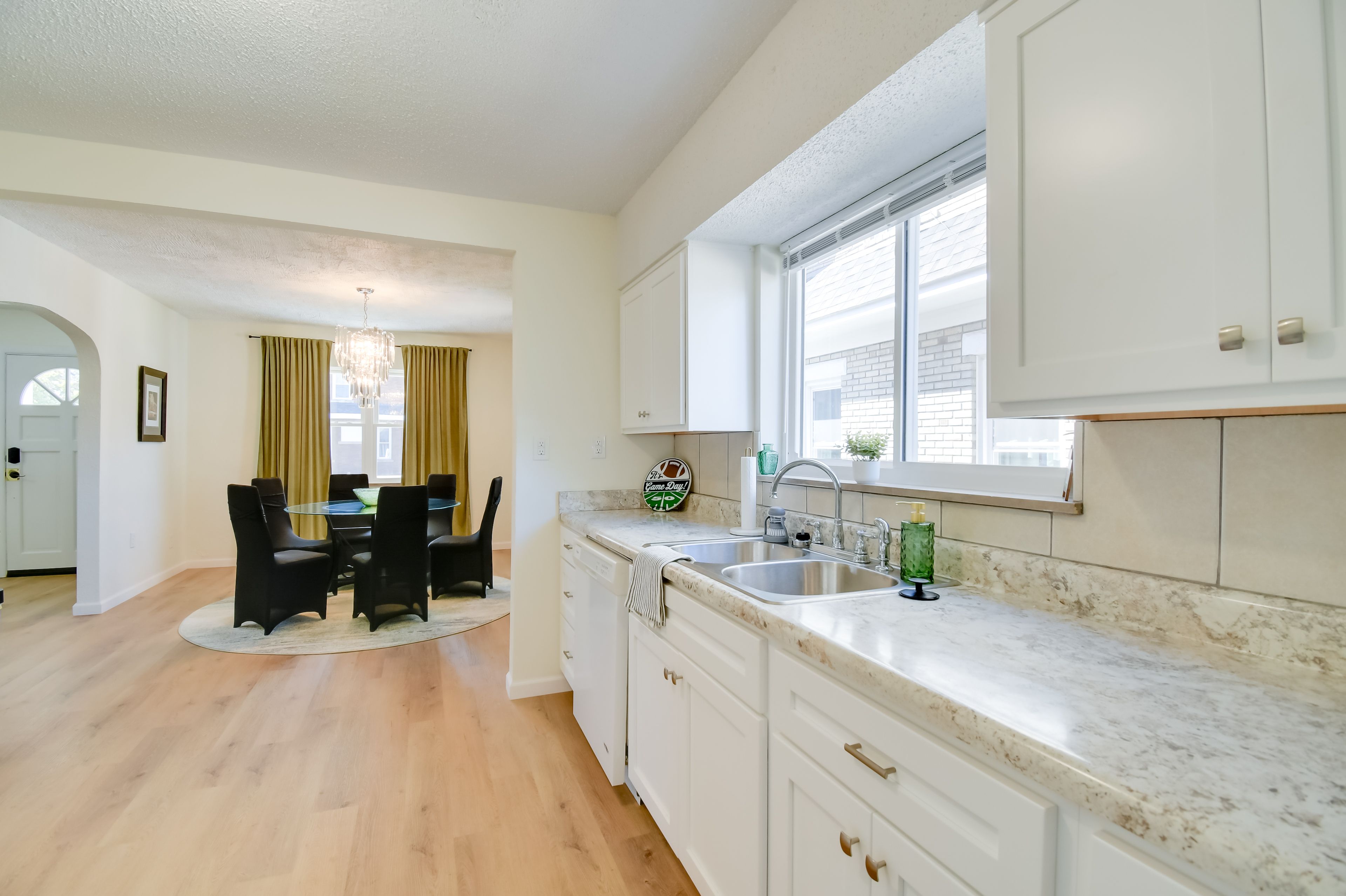 Kitchen | Cooking Basics | Main Level