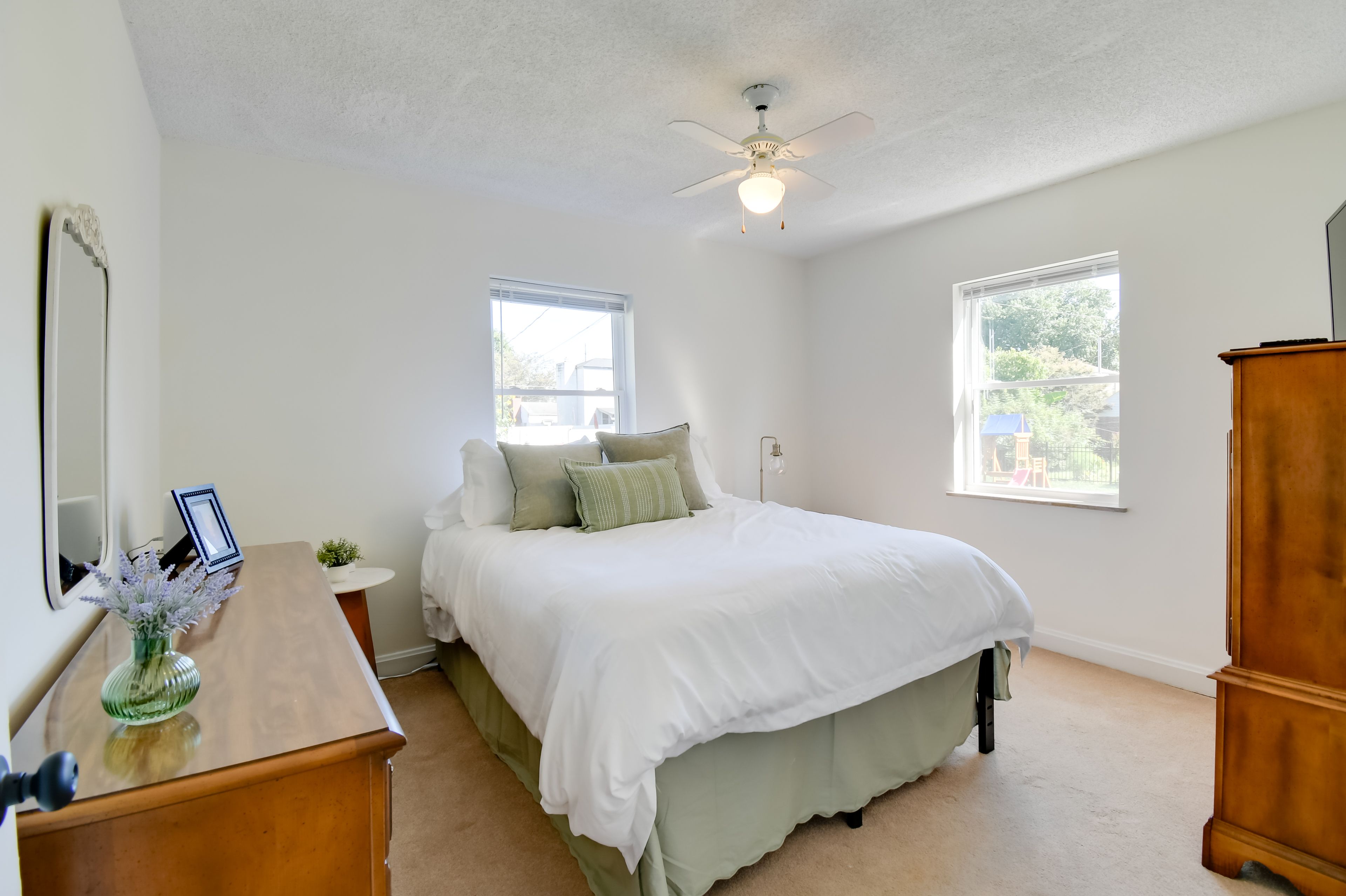 Bedroom 1 | Queen Bed | Main Level | Smart TV