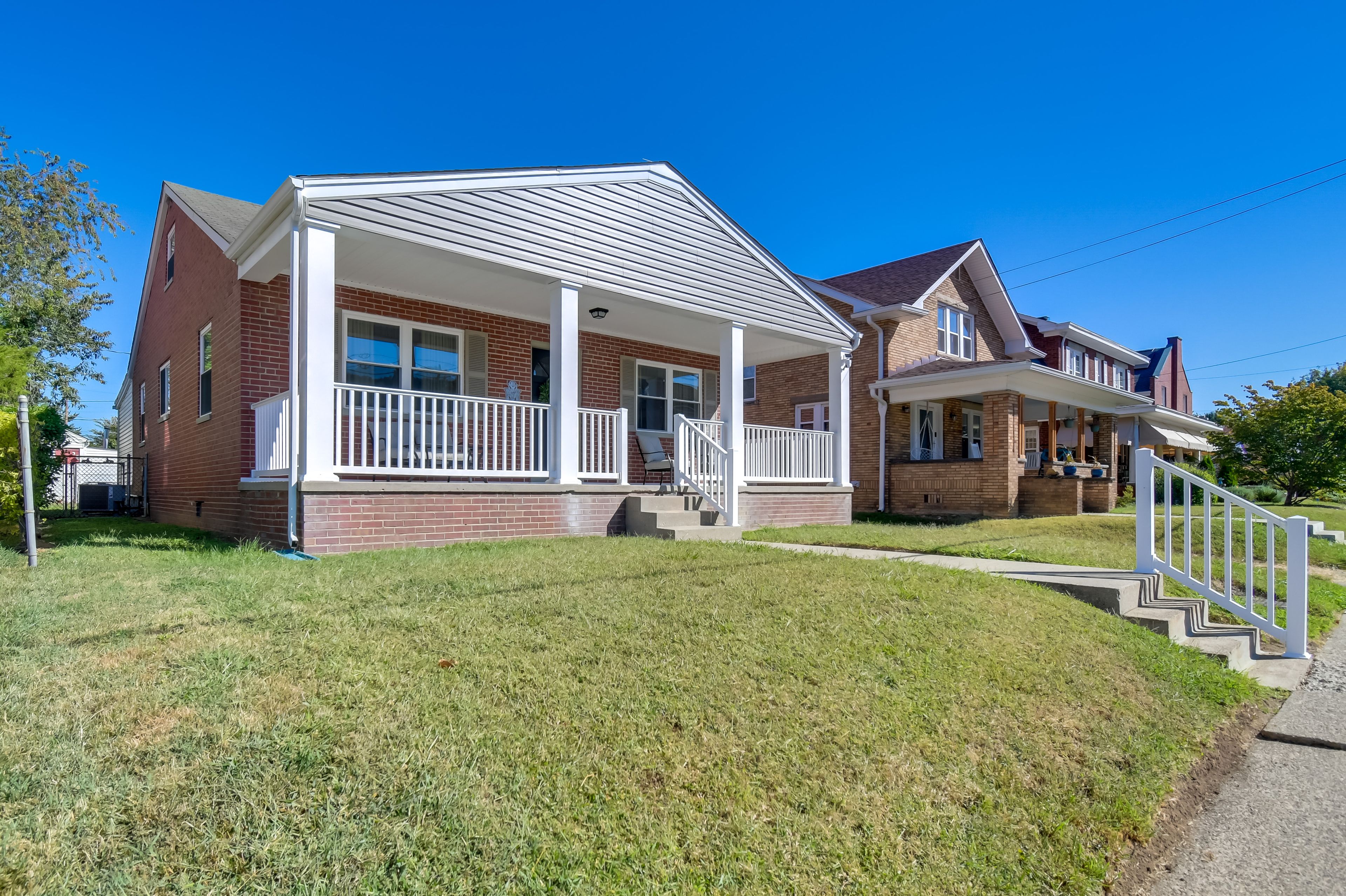 Huntington Vacation Rental | 3BR | 1BA | 1,500 Sq Ft | Stairs Required