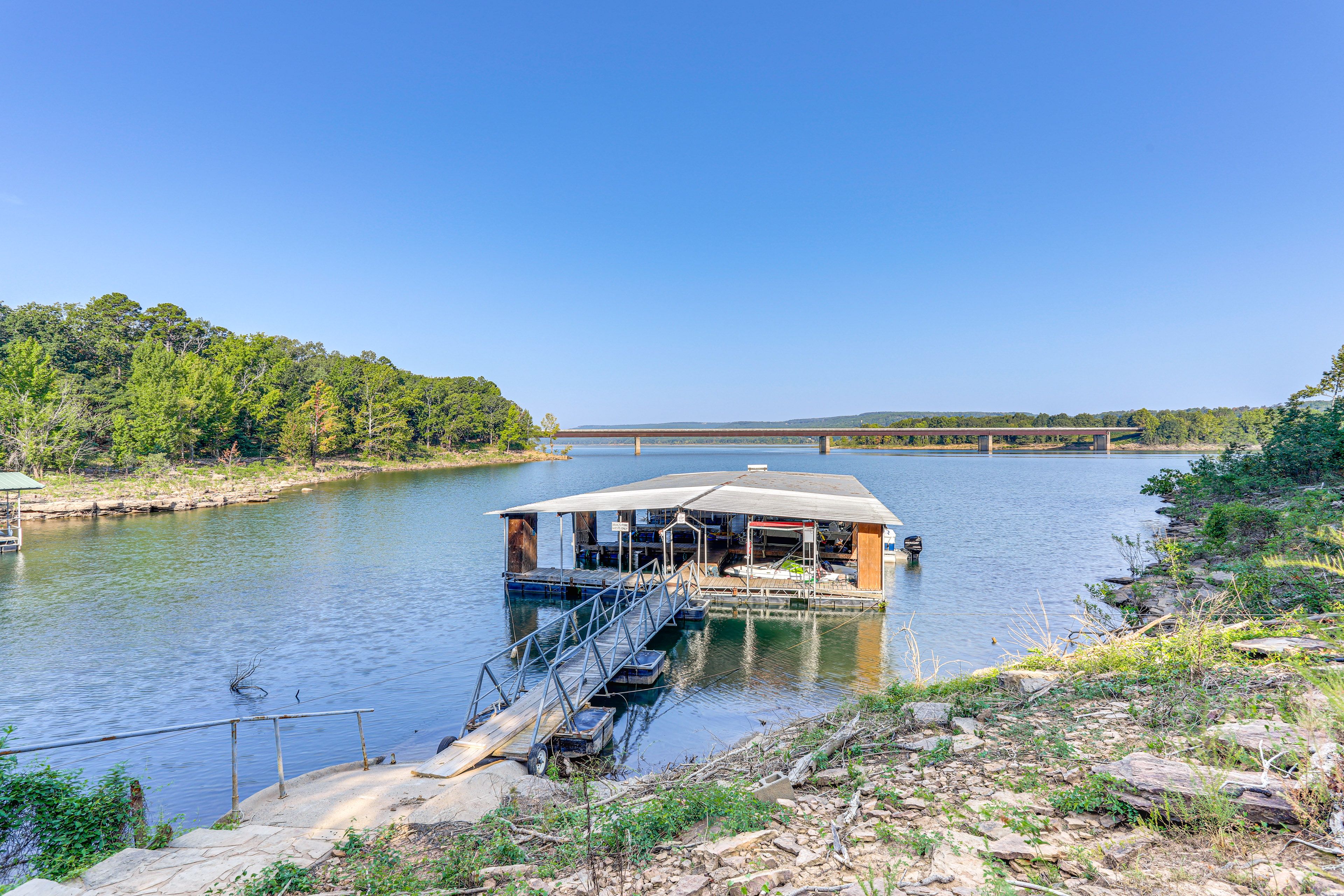 Greers Ferry Vacation Rental | 2BR | 1BA | 700 Sq Ft | 4 Steps to Access