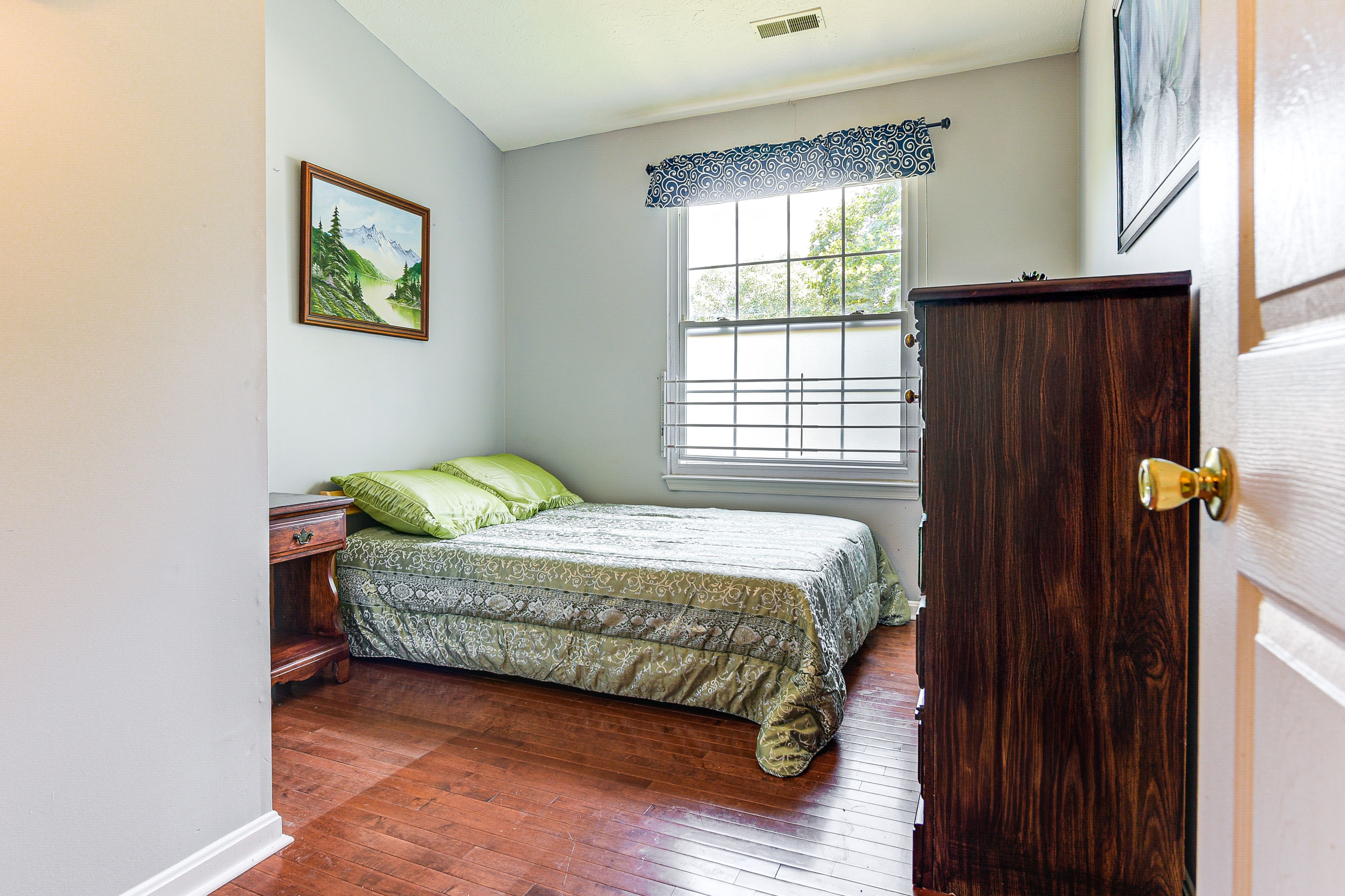 Bedroom 2 | Full Bed | 2nd Floor