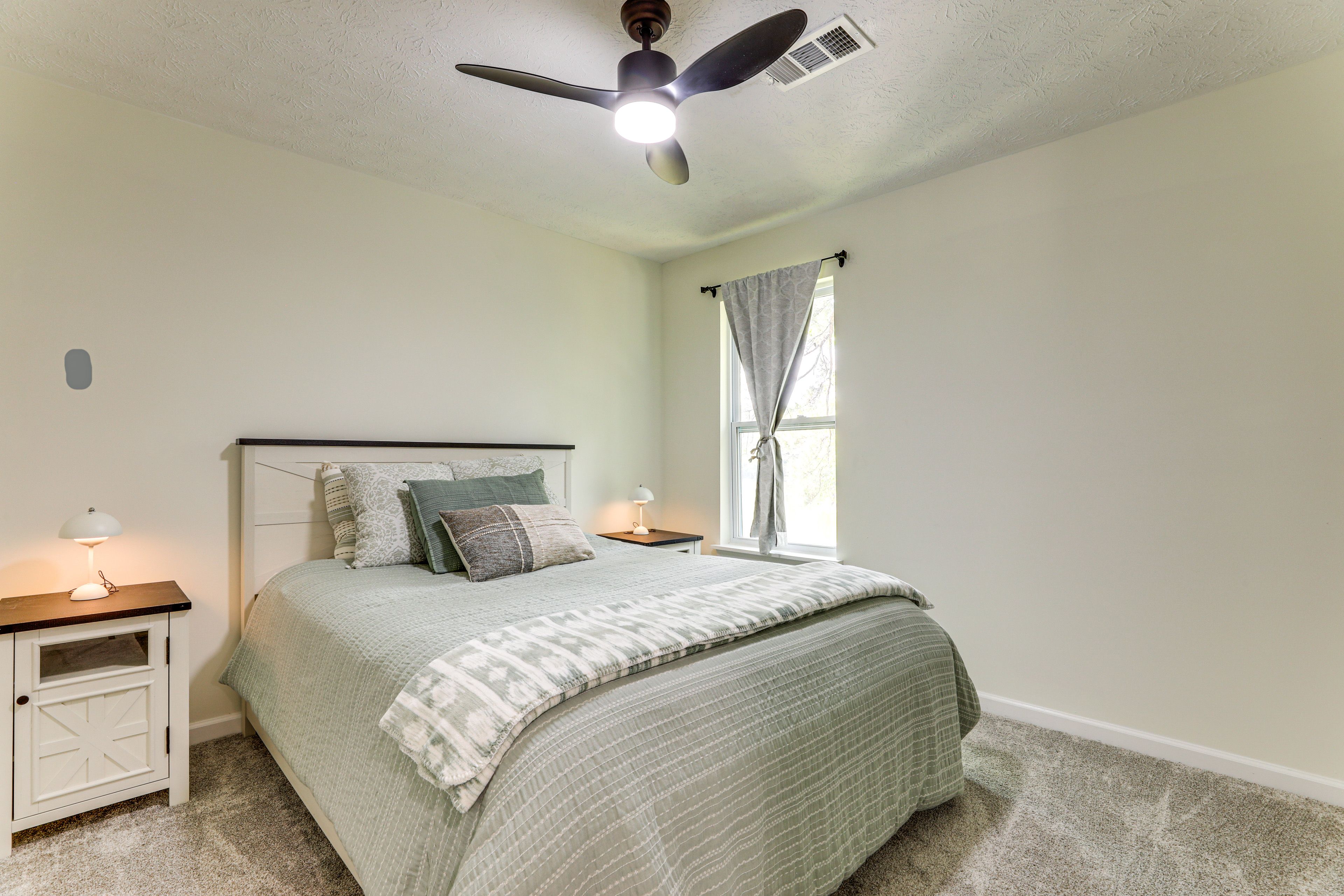 Bedroom 2 | Queen Bed | 2nd Floor