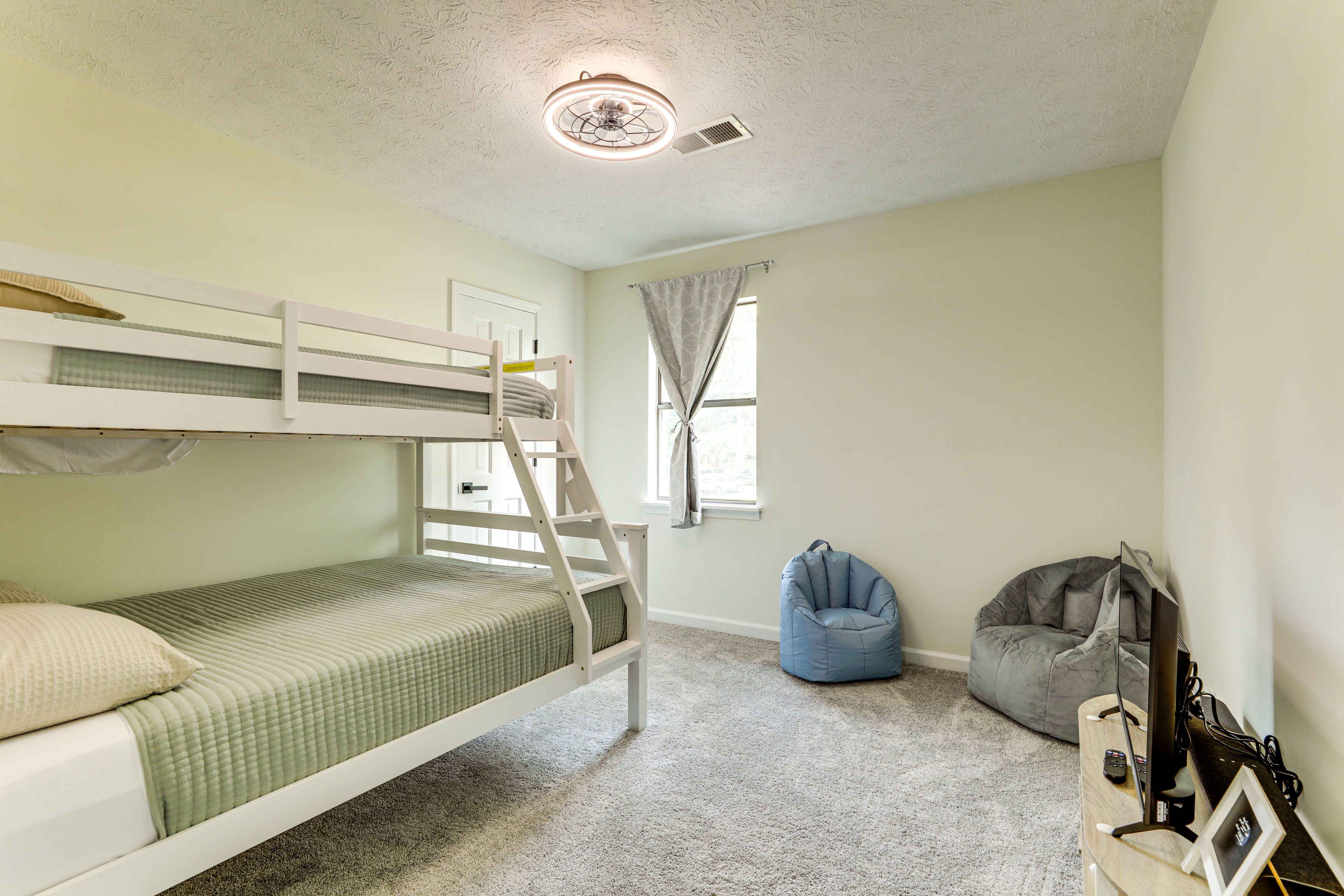 Bedroom 4 | Twin/Full Bunk Bed | 2nd Floor