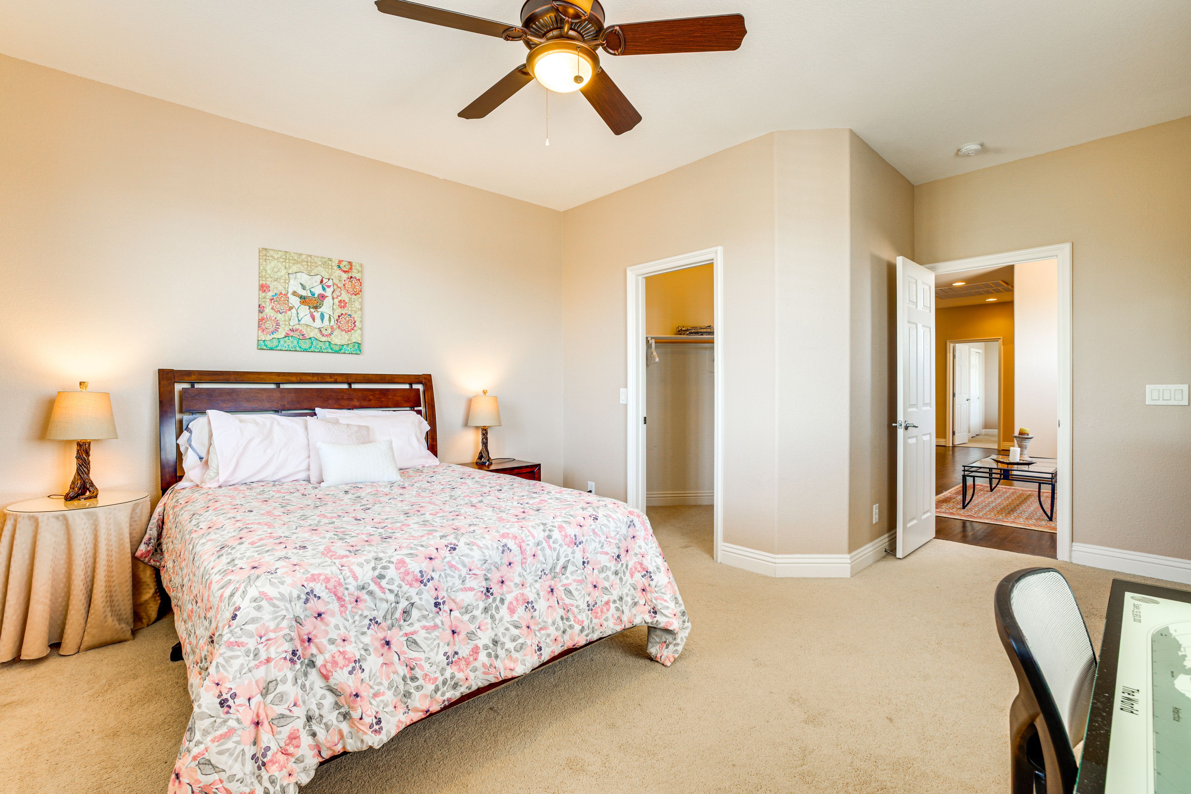 Bedroom 3 | Queen Bed | 2nd Floor | Desk | Walk-In Closet