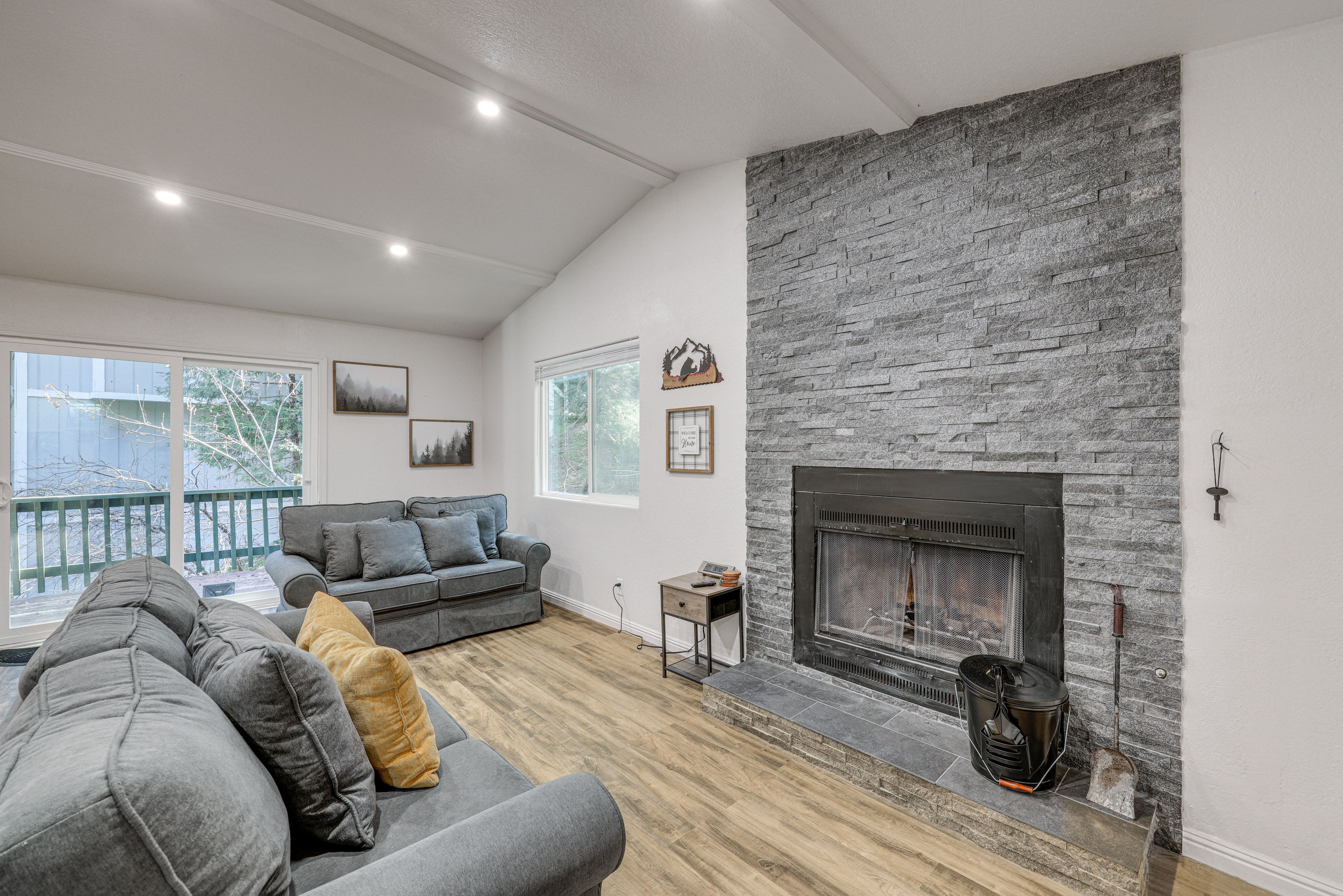 Living Area | TV | Fireplace | Board Games