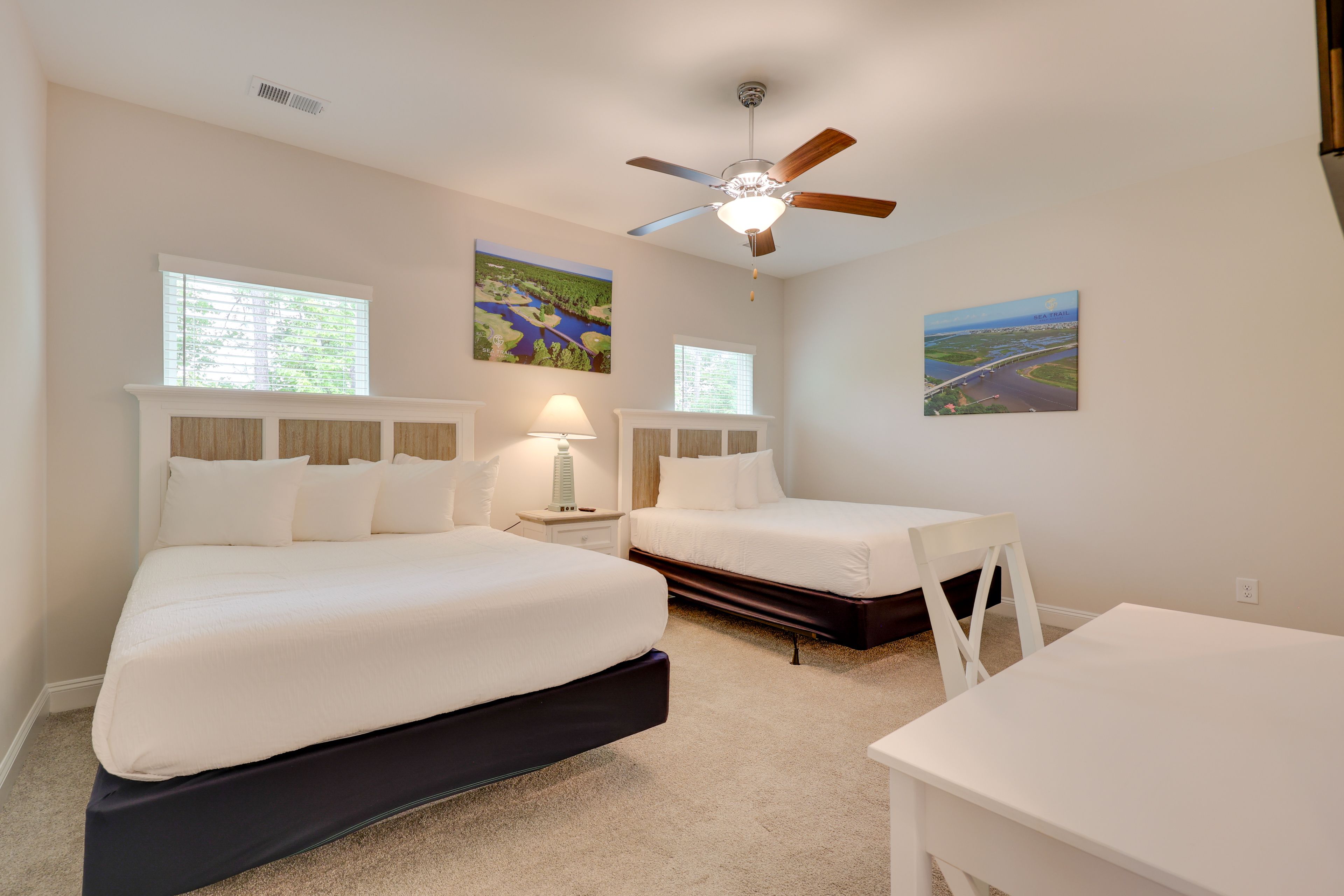Bedroom 1 | Queen Bed | En-Suite Bathroom
